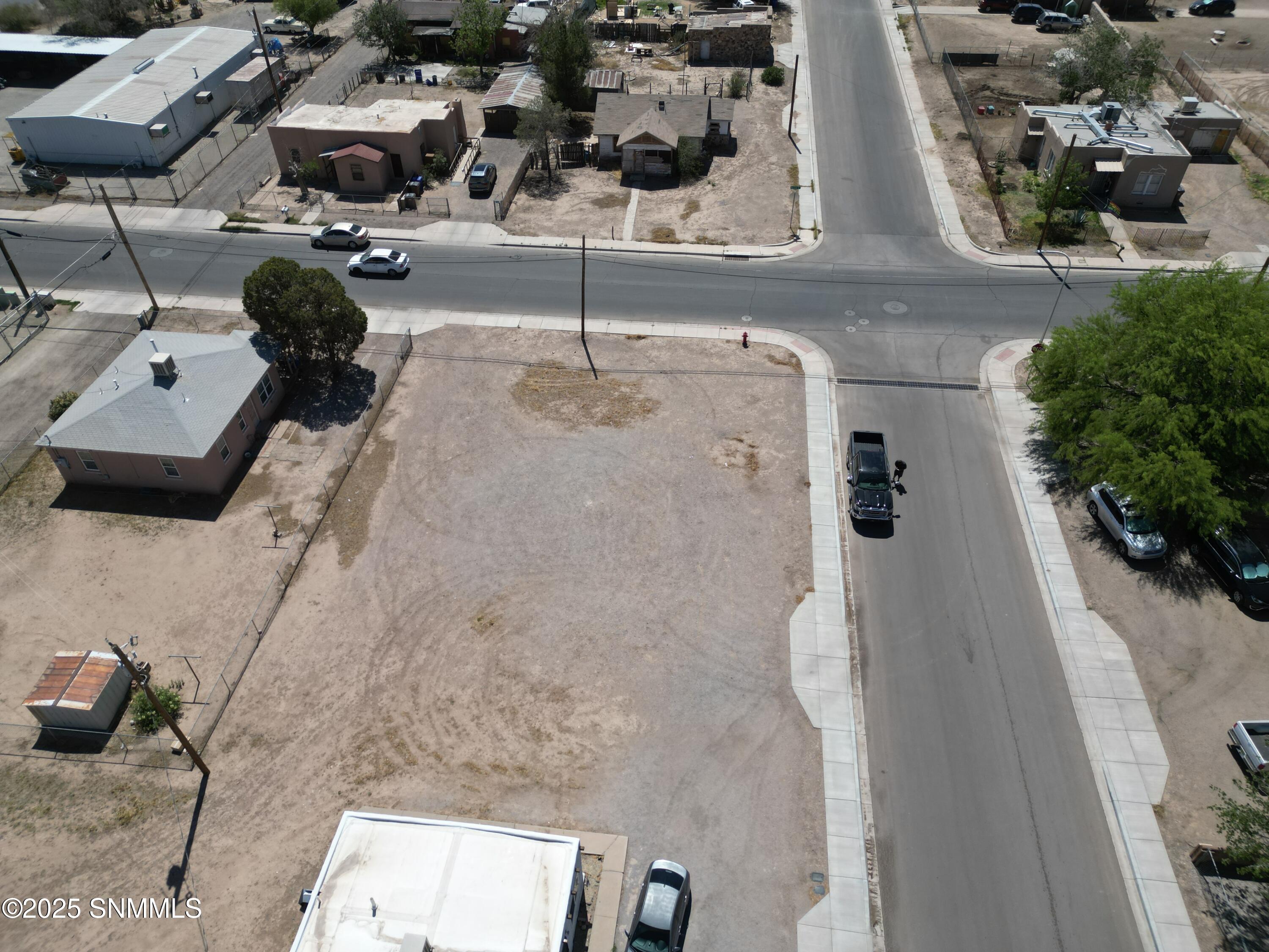 2501222 Property Photo 1