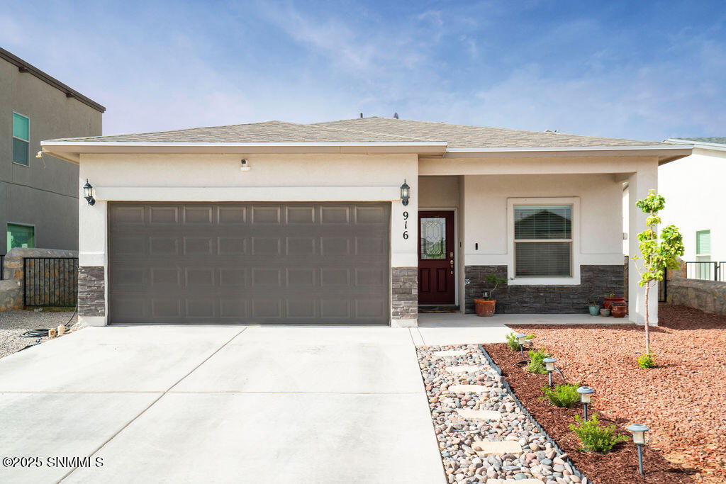 916 Brass Hill Property Photo 1