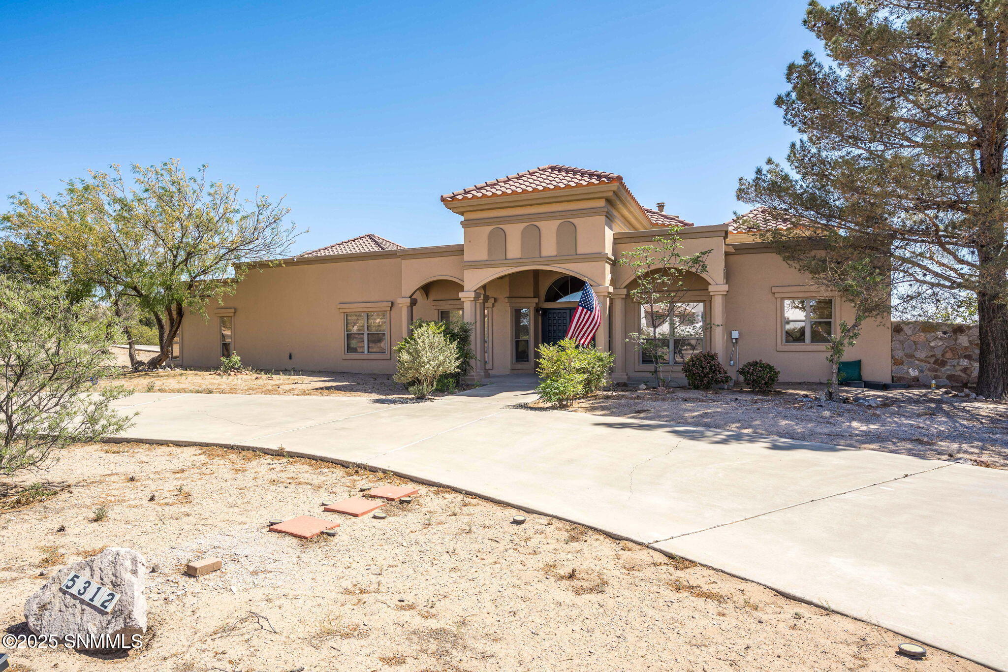 5312 Remington Road Property Photo 1