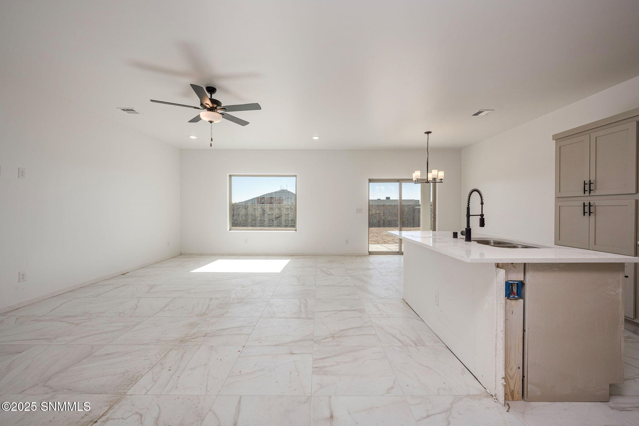 7926 San Eduardo Street Property Photo 3