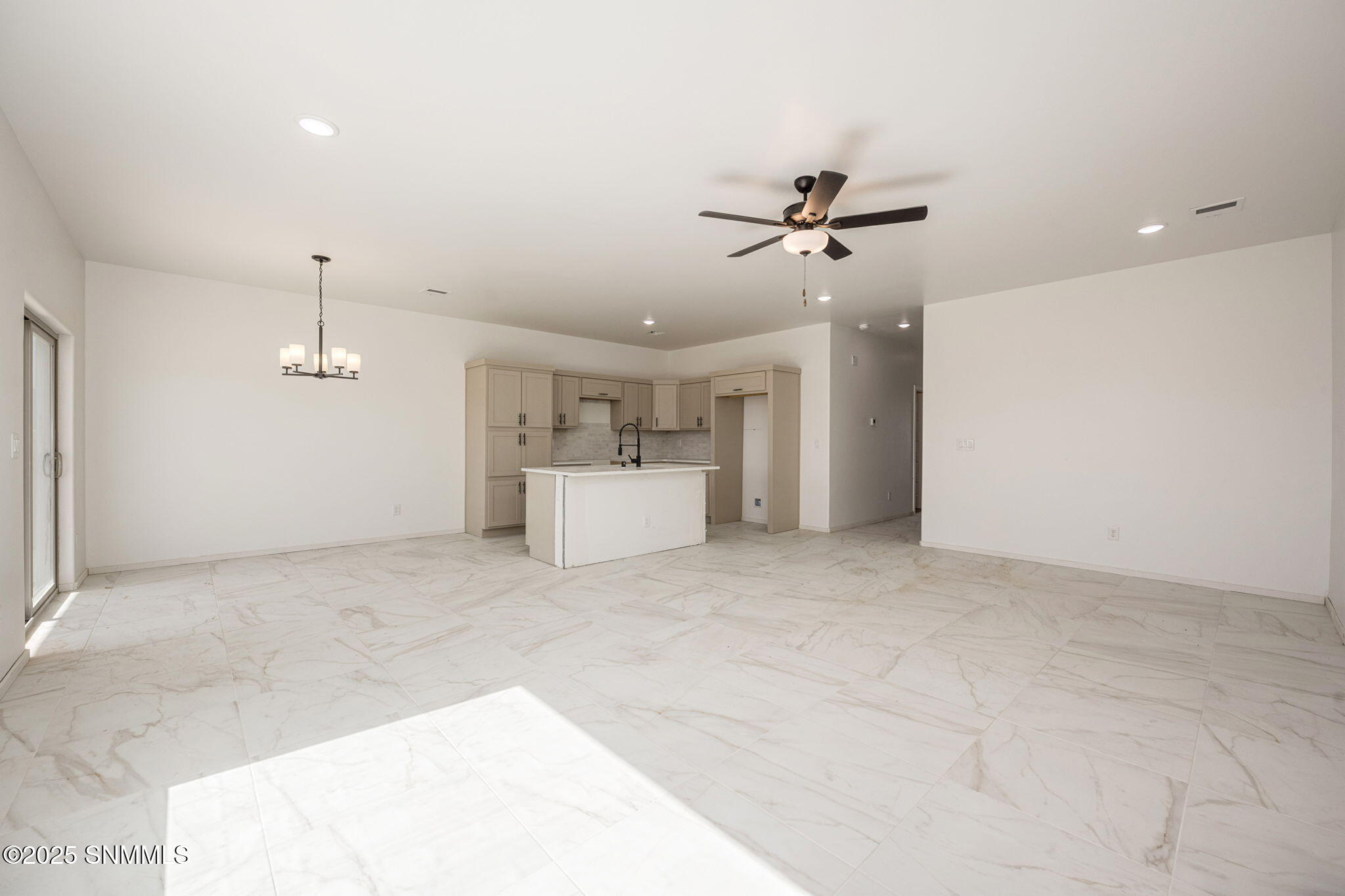 7926 San Eduardo Street Property Photo 7