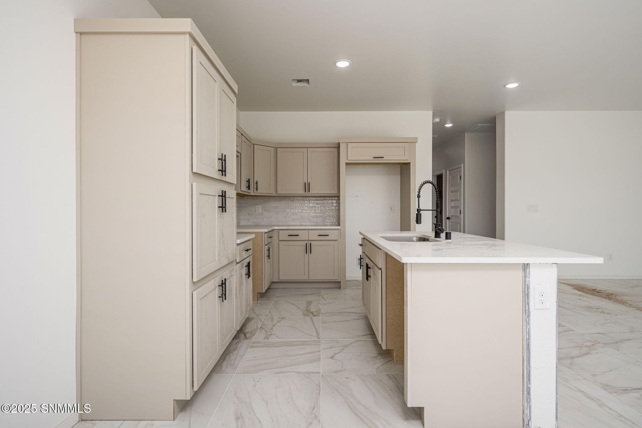 7926 San Eduardo Street Property Photo 10