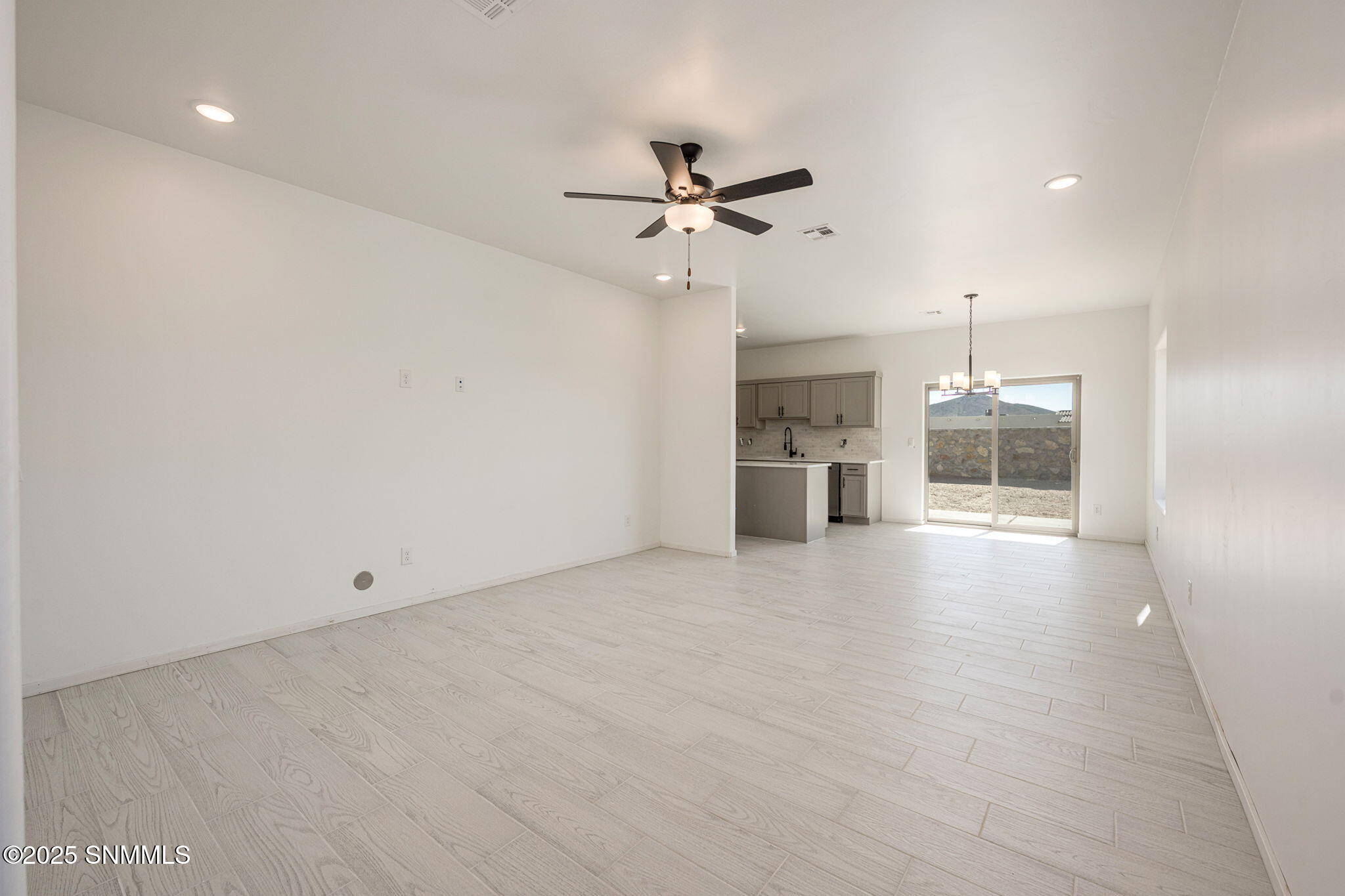 7854 San Eduardo Street Property Photo 5