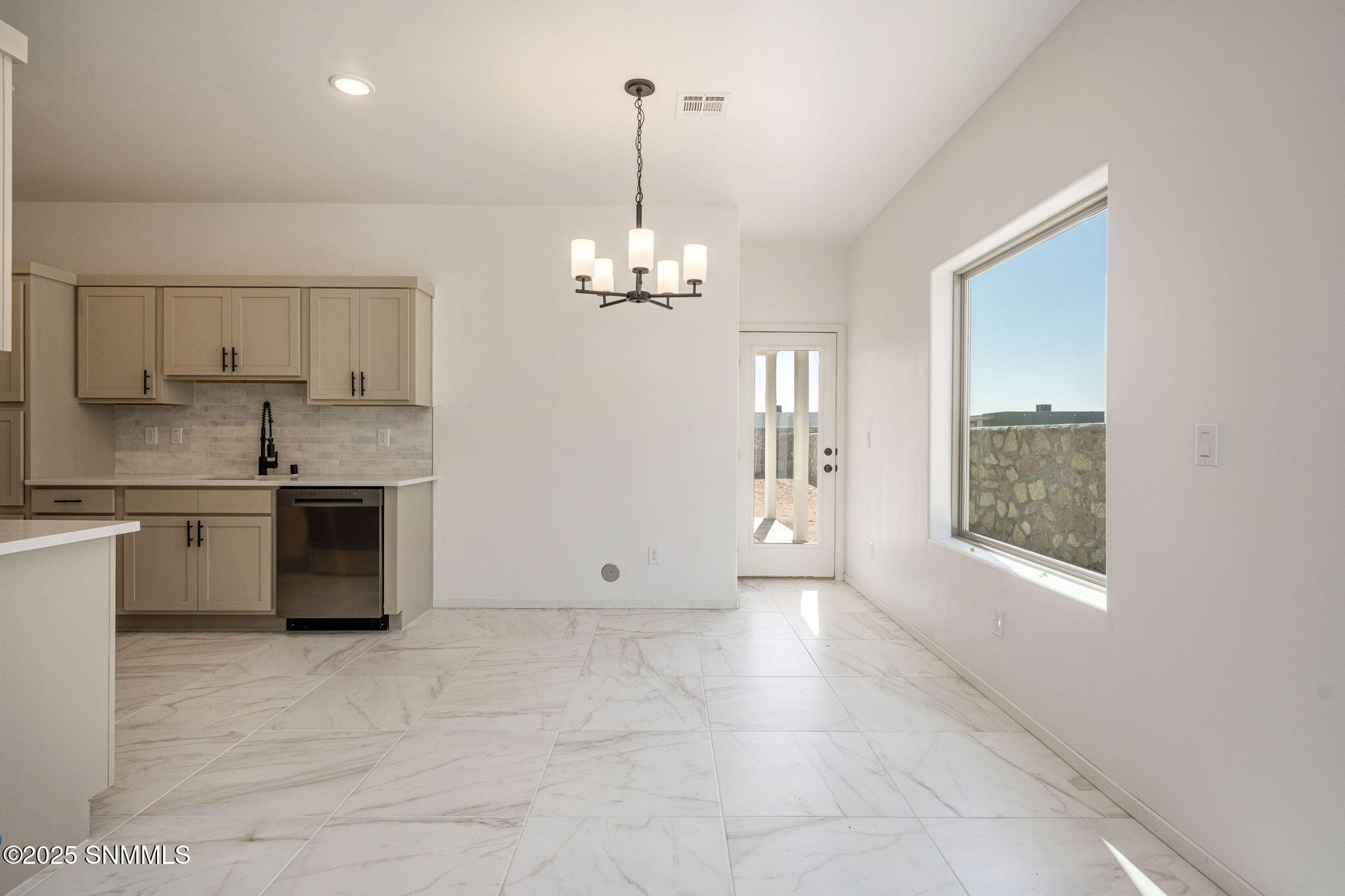 7836 San Eduardo Street Property Photo 6