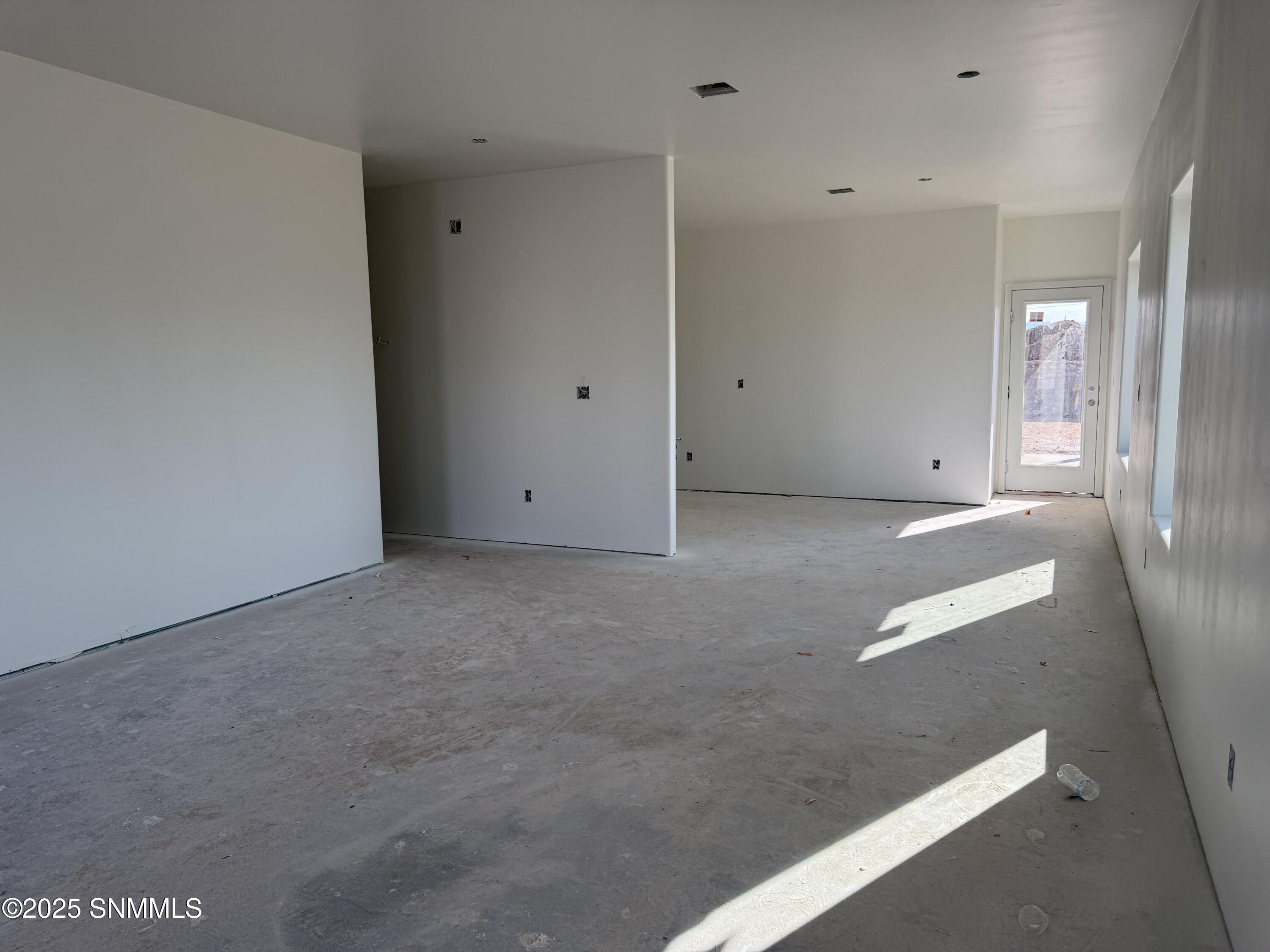 7728 San Eduardo Street Property Photo 3