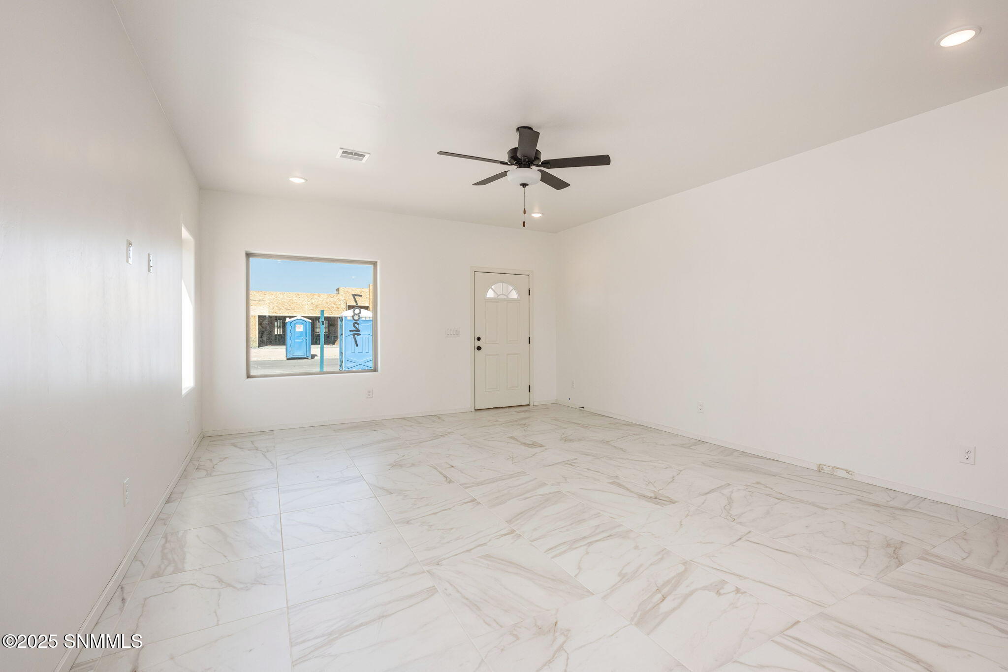 7728 San Eduardo Street Property Photo 4