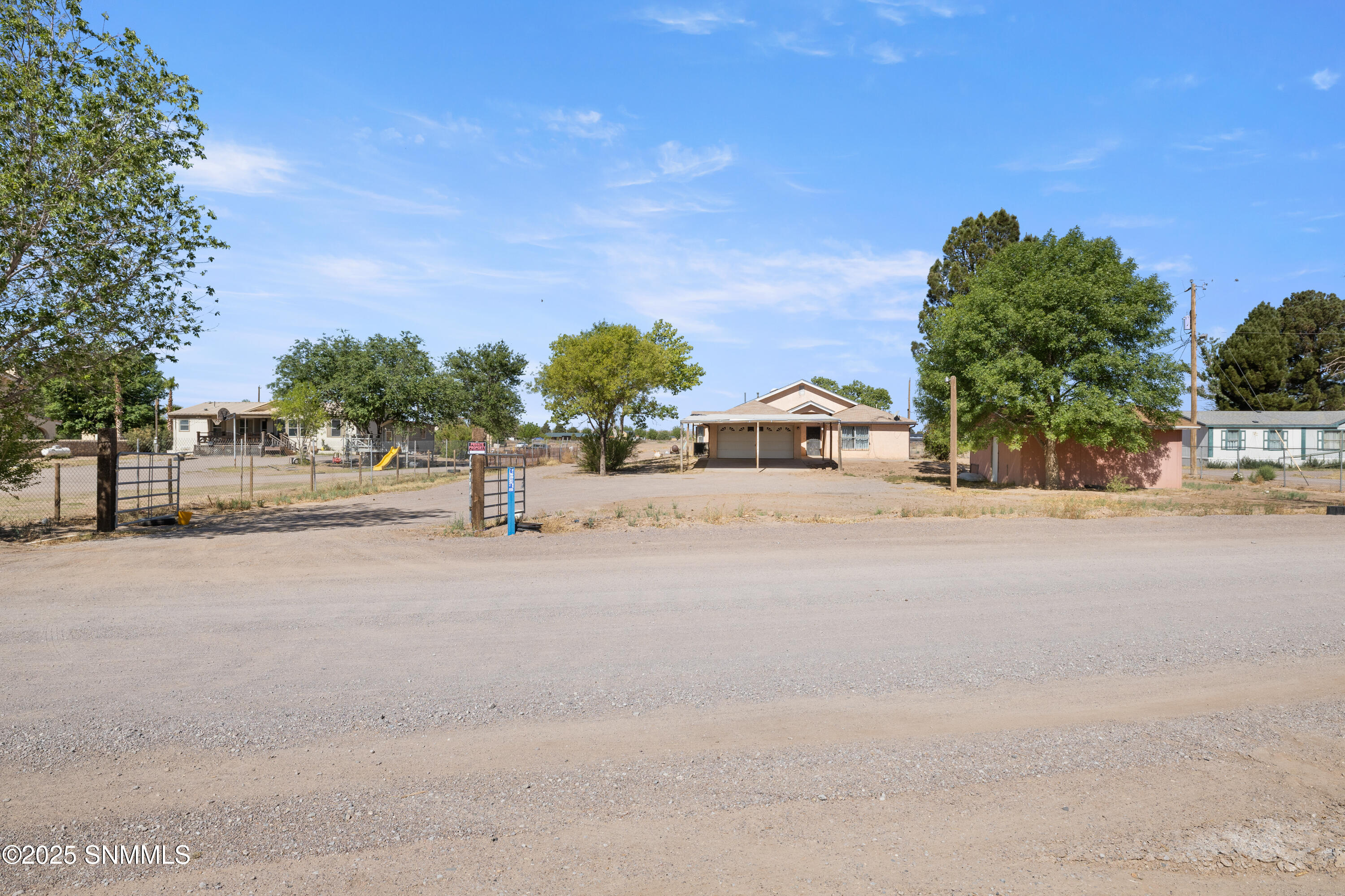 1219 Mil Acres Street 2 Property Photo 2