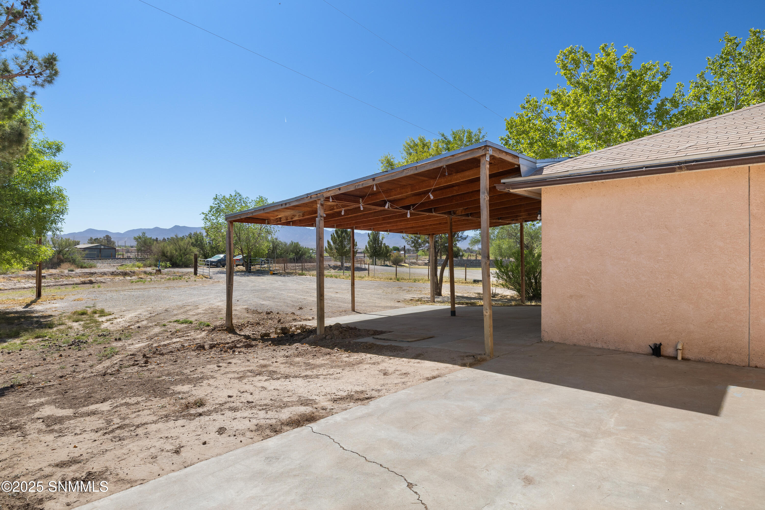 1219 Mil Acres Street 2 Property Photo 5