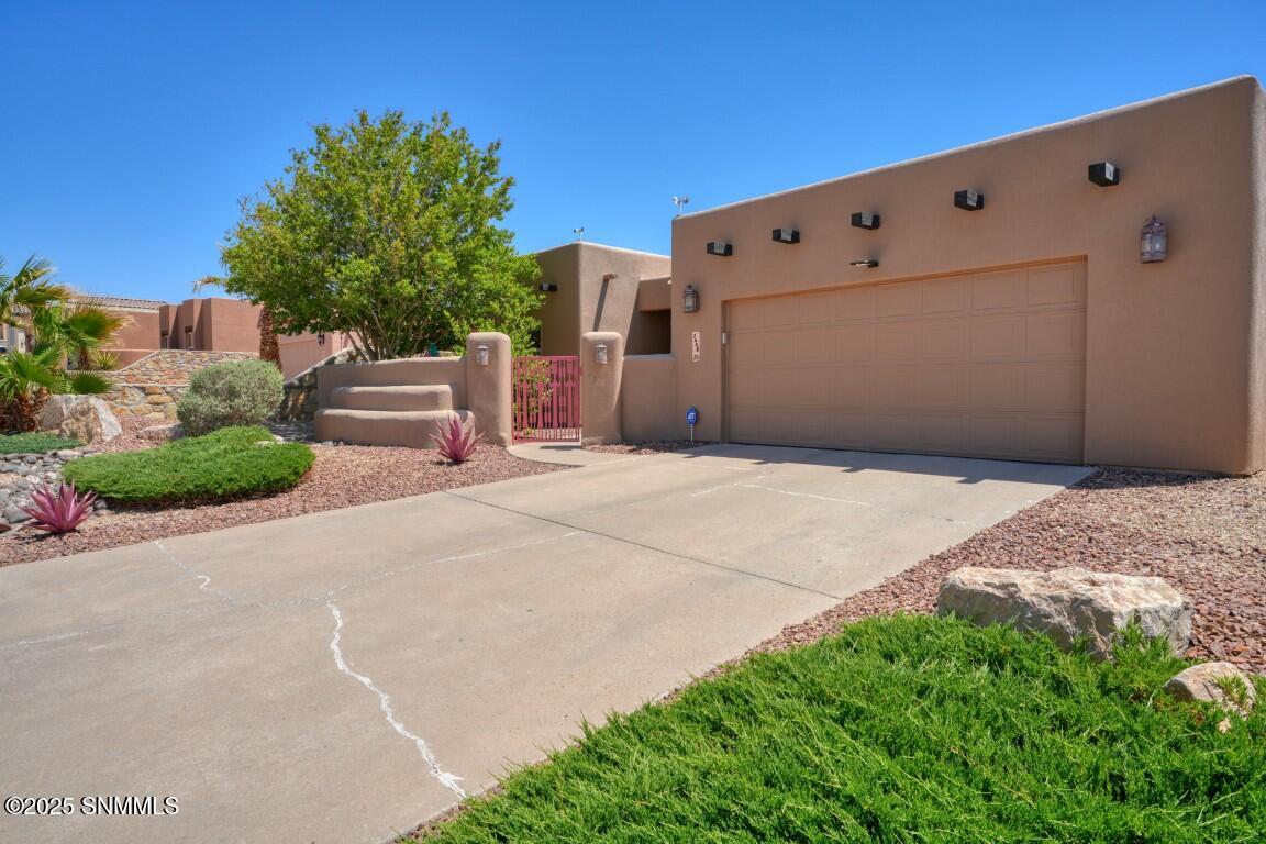 2458 Conchas Lane Property Photo 2