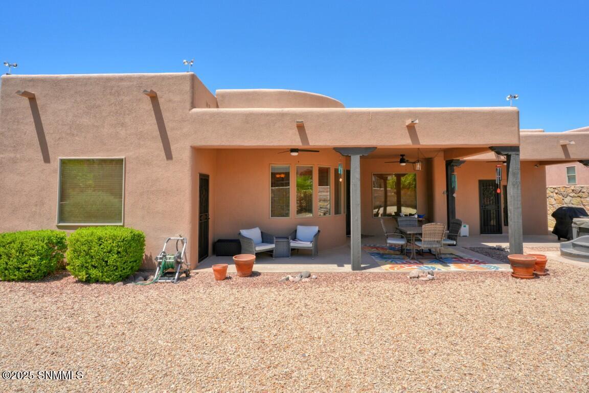 2458 Conchas Lane Property Photo 6