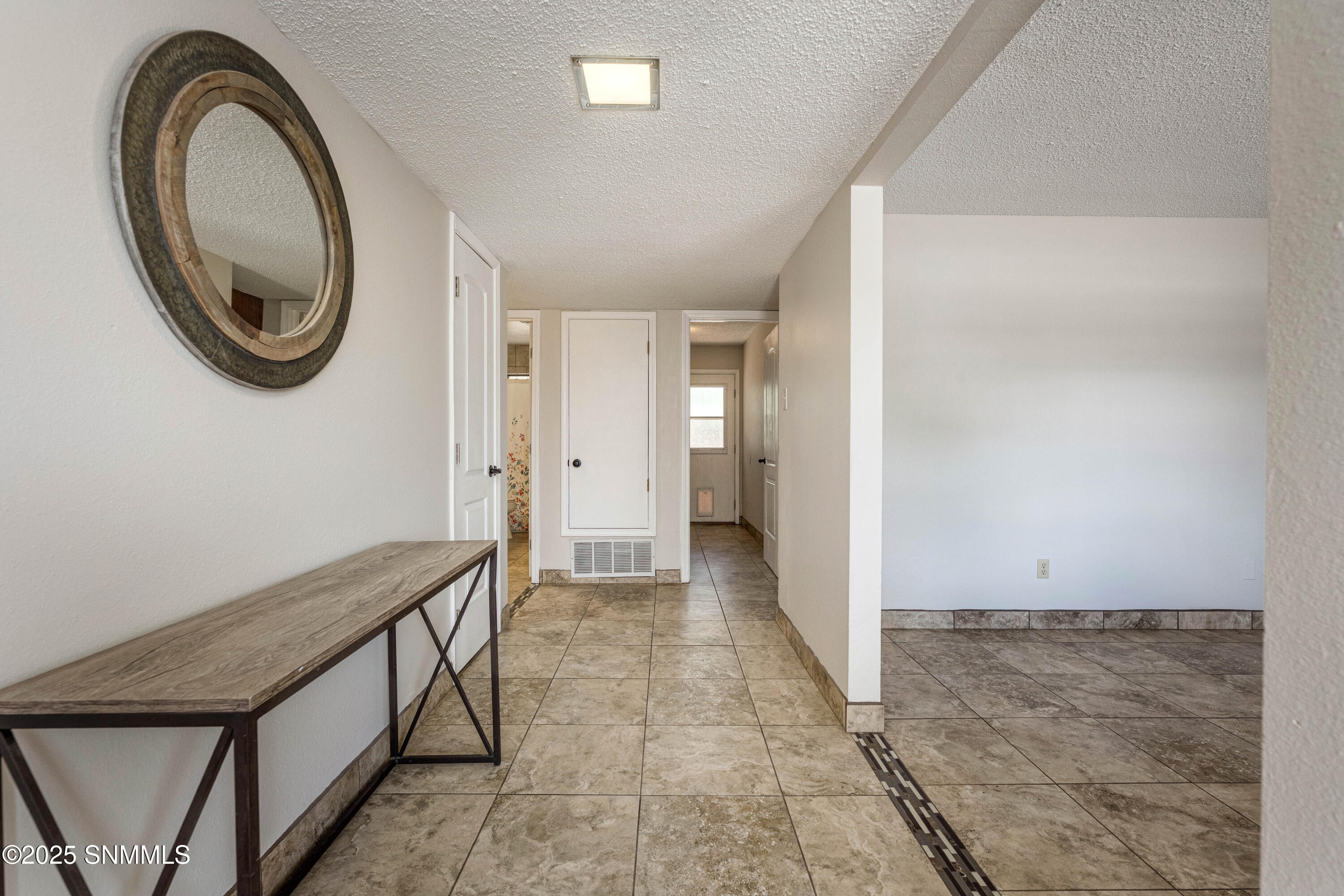1012 Cedardale Drive Property Photo 6