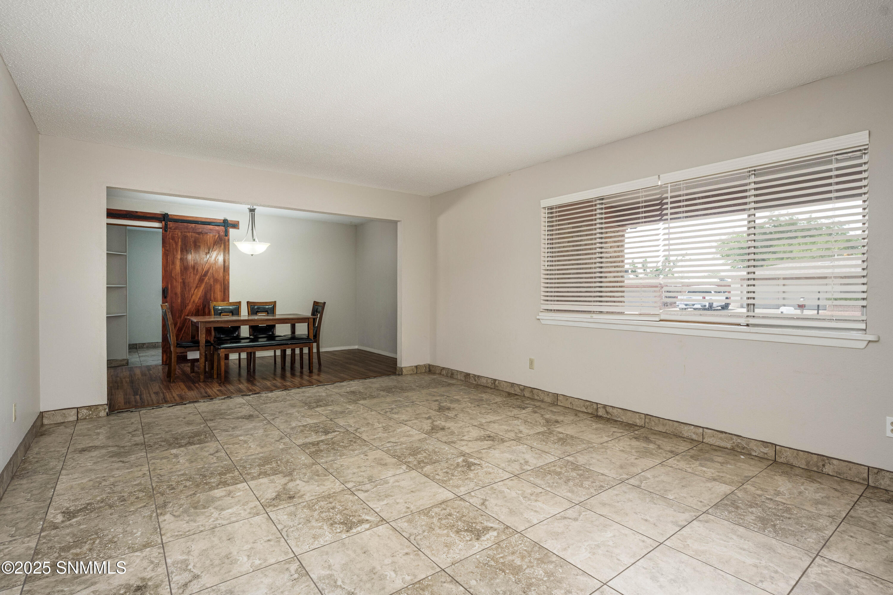 1012 Cedardale Drive Property Photo 8