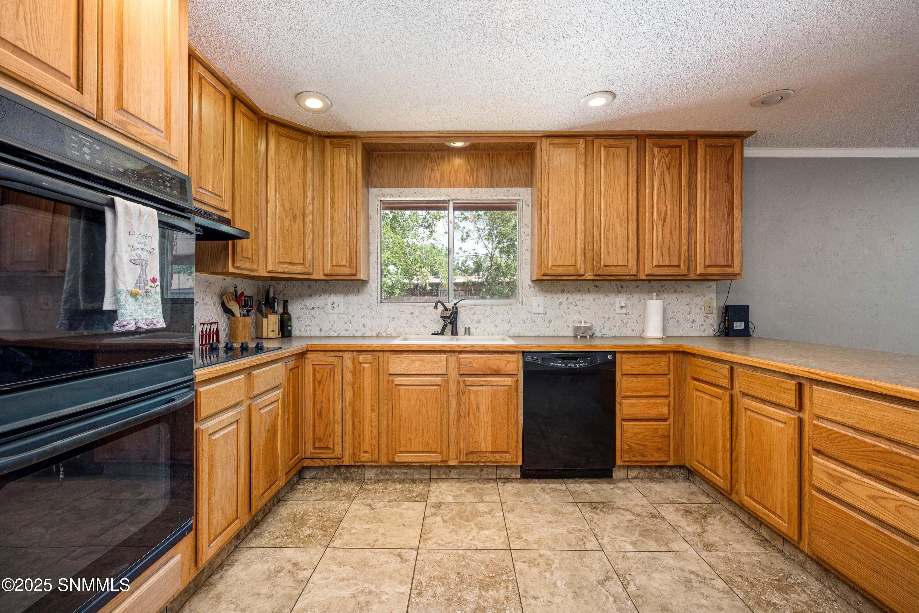 1012 Cedardale Drive Property Photo 15