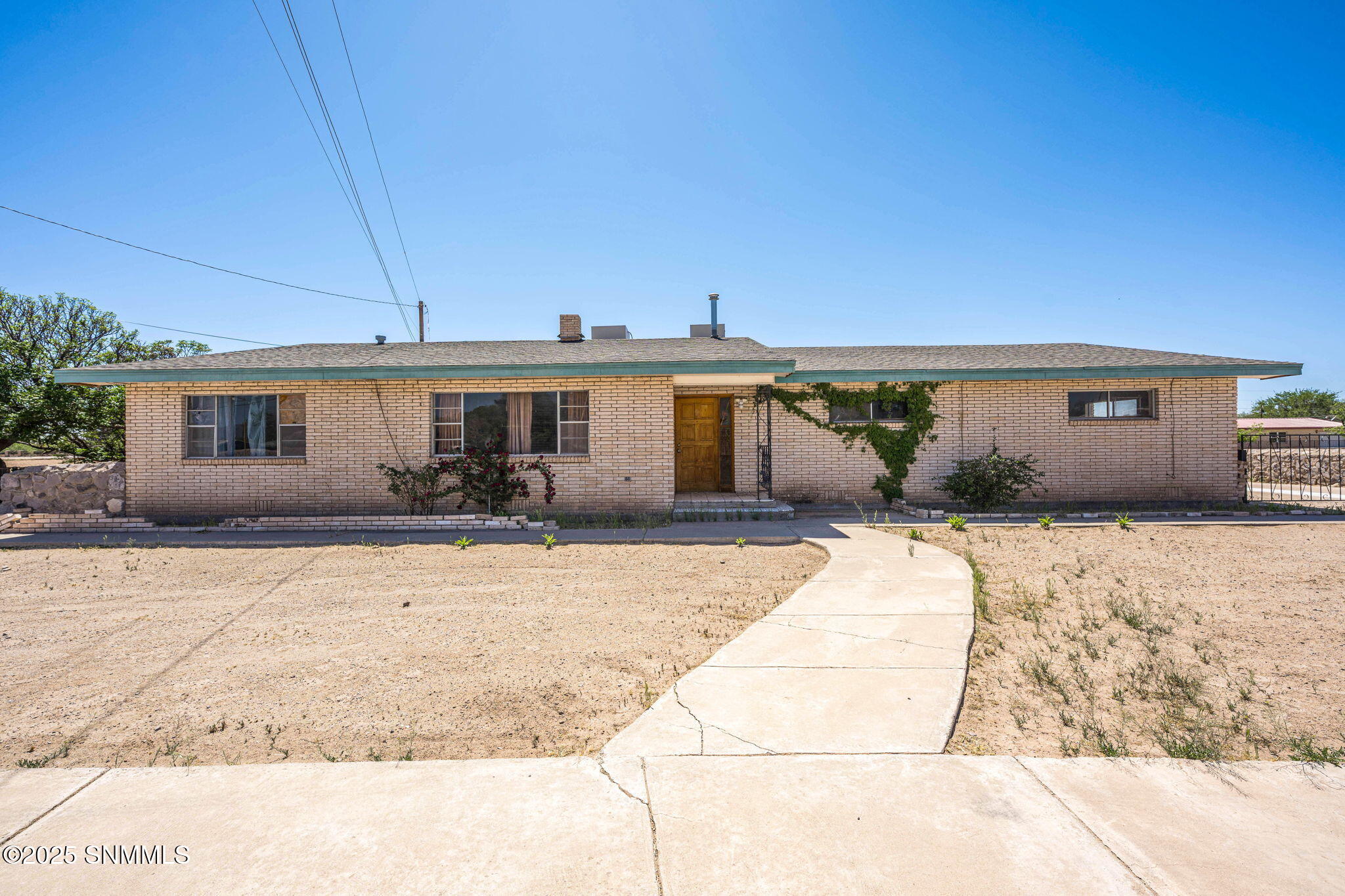 2605 Dona Ana Road Property Photo 1
