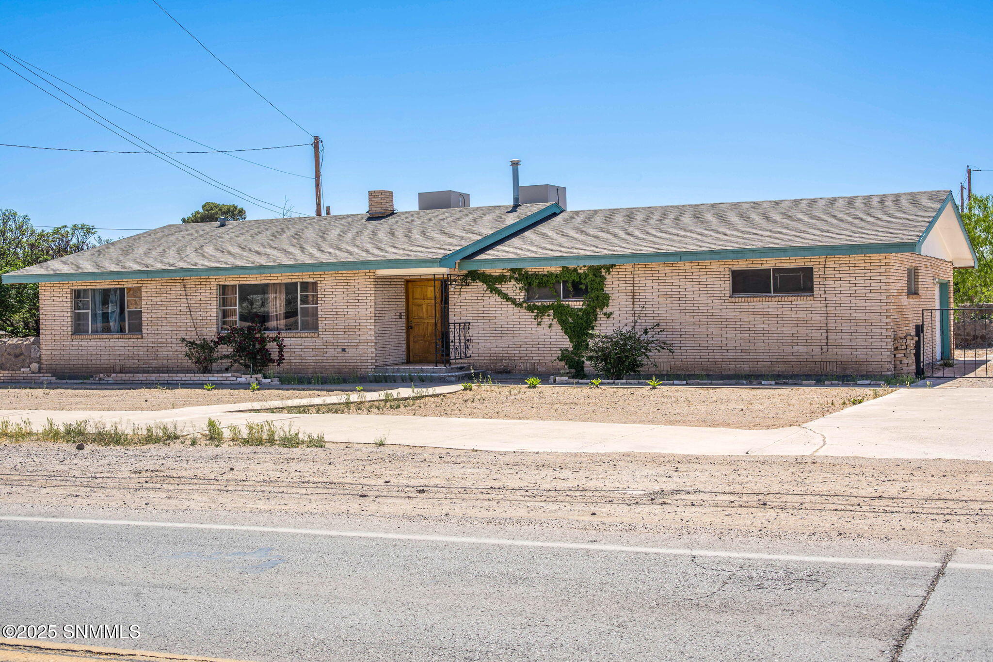 2605 Dona Ana Road Property Photo 2