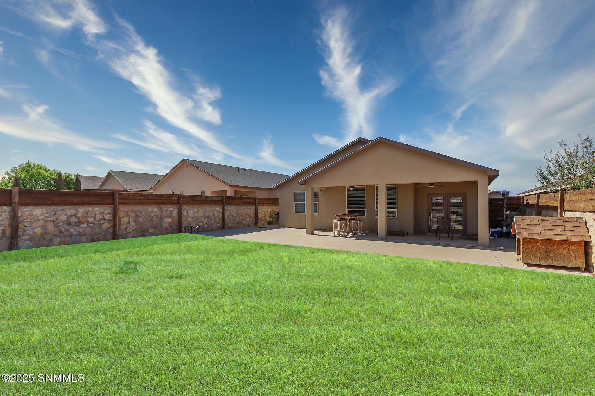 869 Holly Park Avenue Property Photo 8