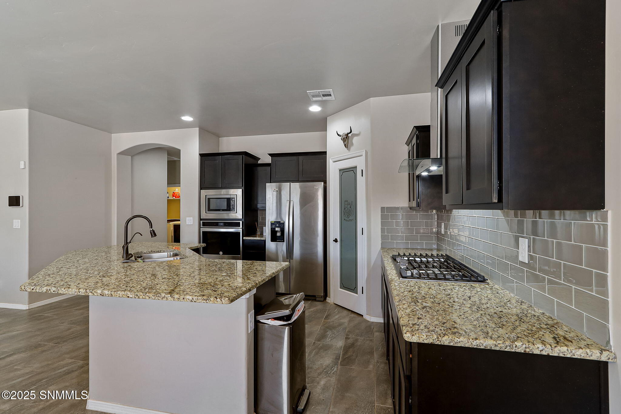 869 Holly Park Avenue Property Photo 15