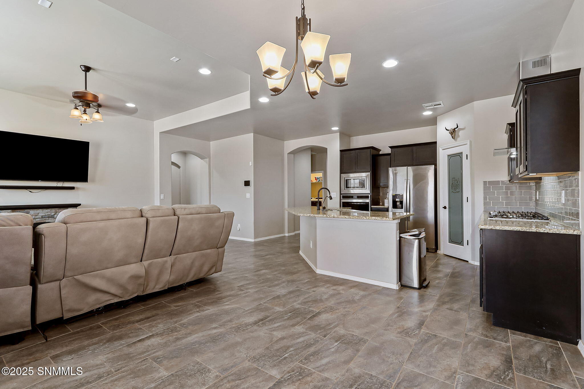 869 Holly Park Avenue Property Photo 23