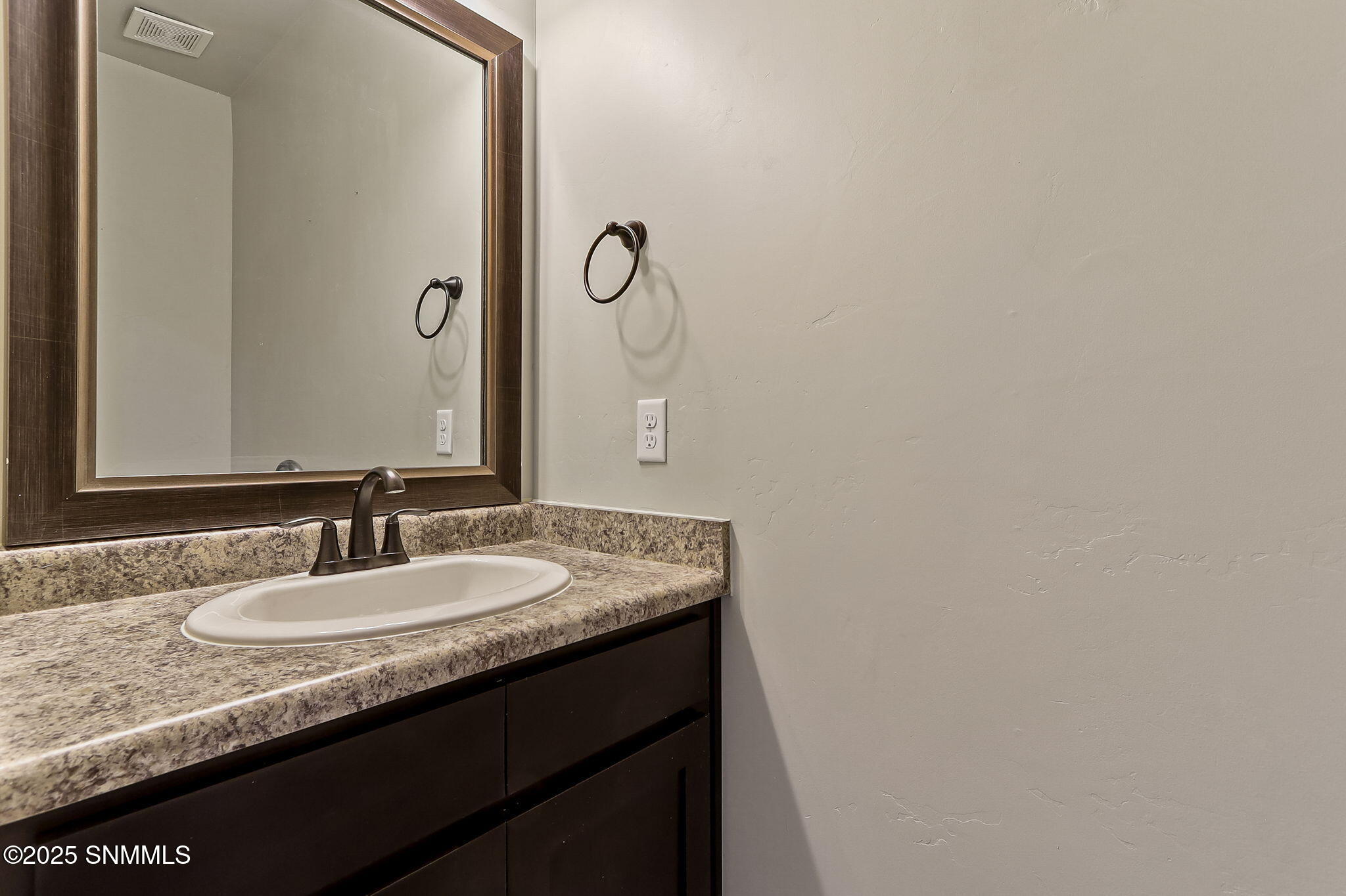 869 Holly Park Avenue Property Photo 25
