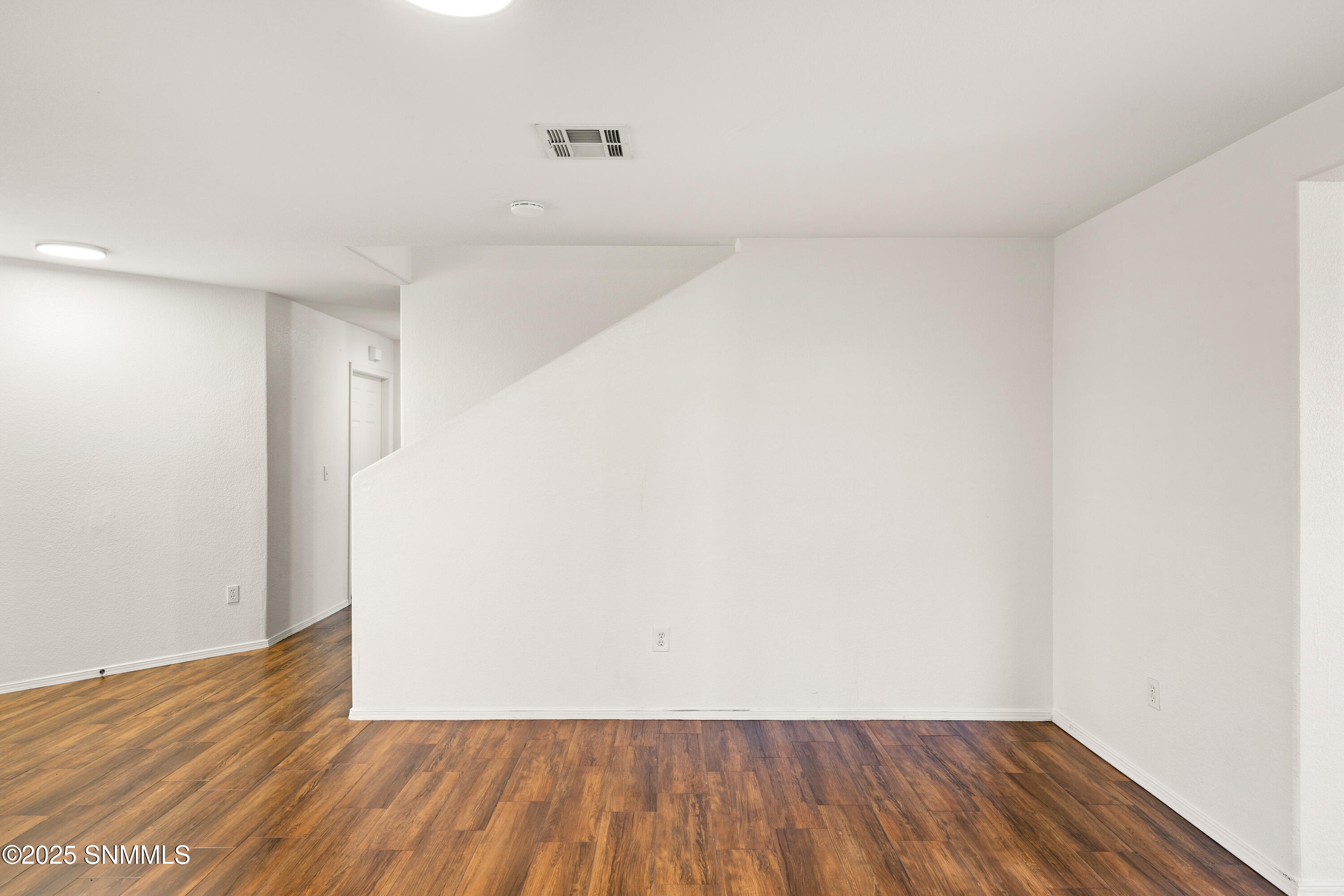 2855 Lake Valley Avenue Property Photo 10