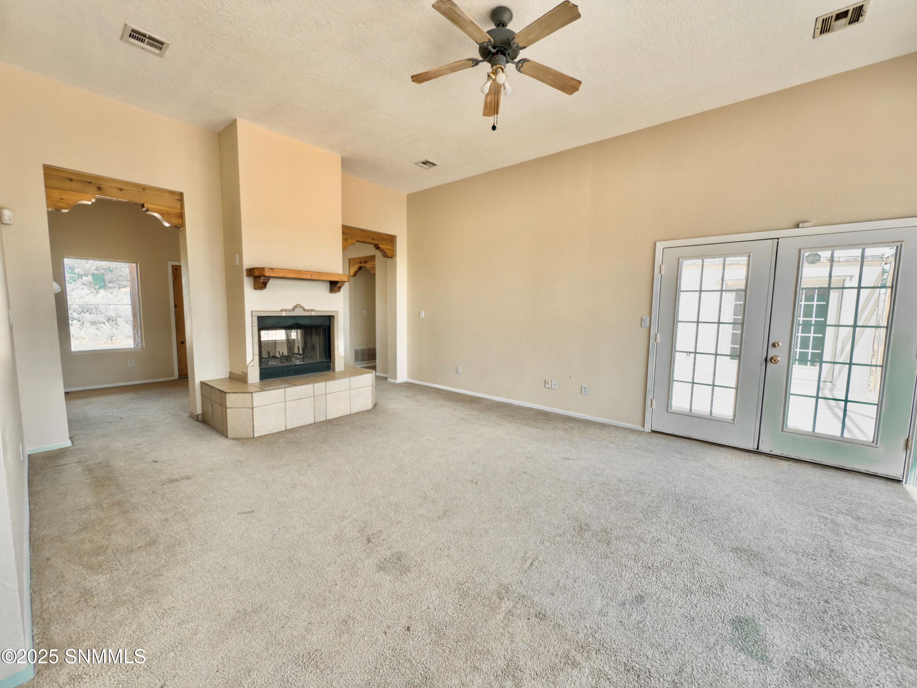 5550 Sweetwater Court Property Photo 4