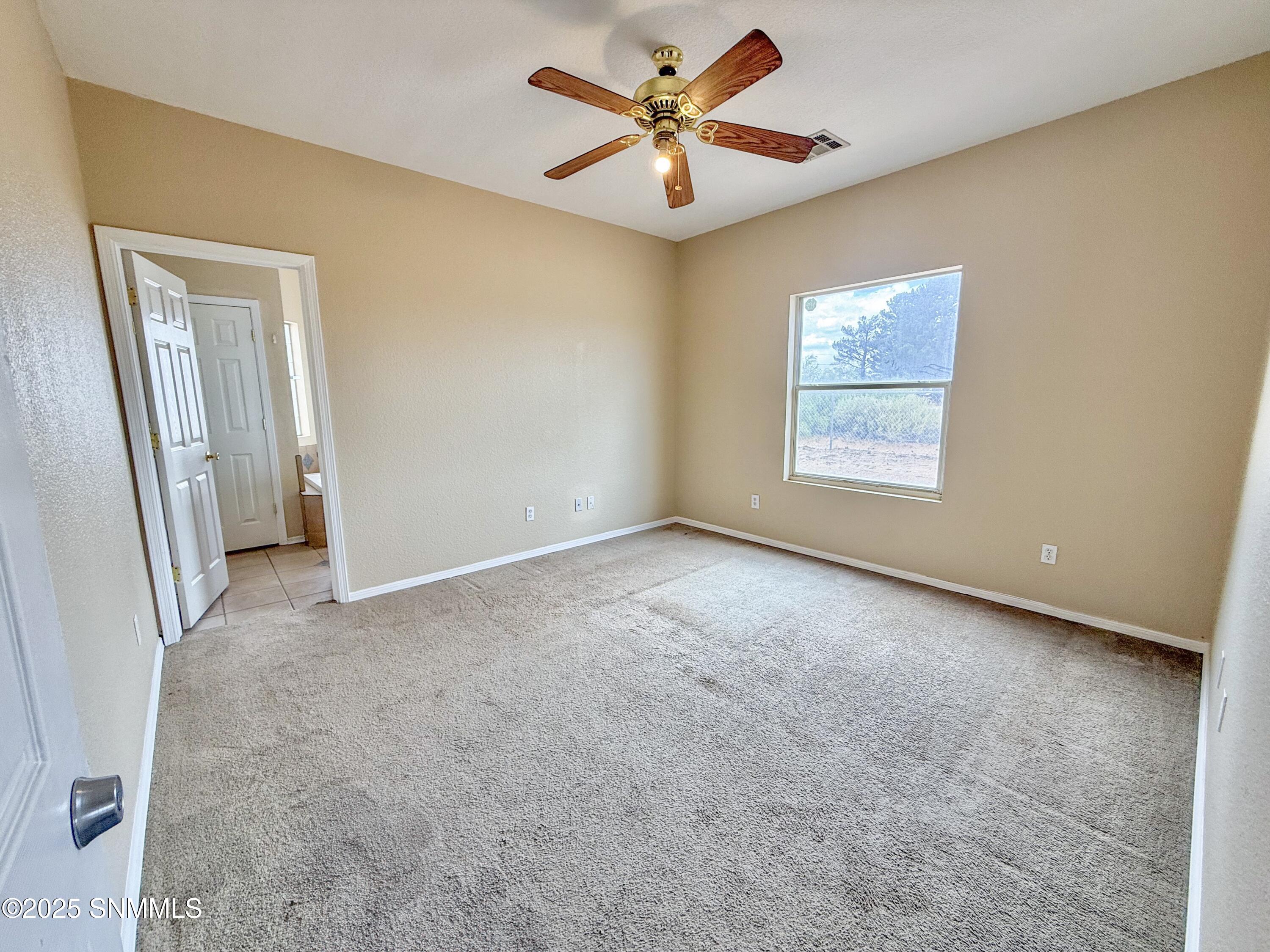 5550 Sweetwater Court Property Photo 14