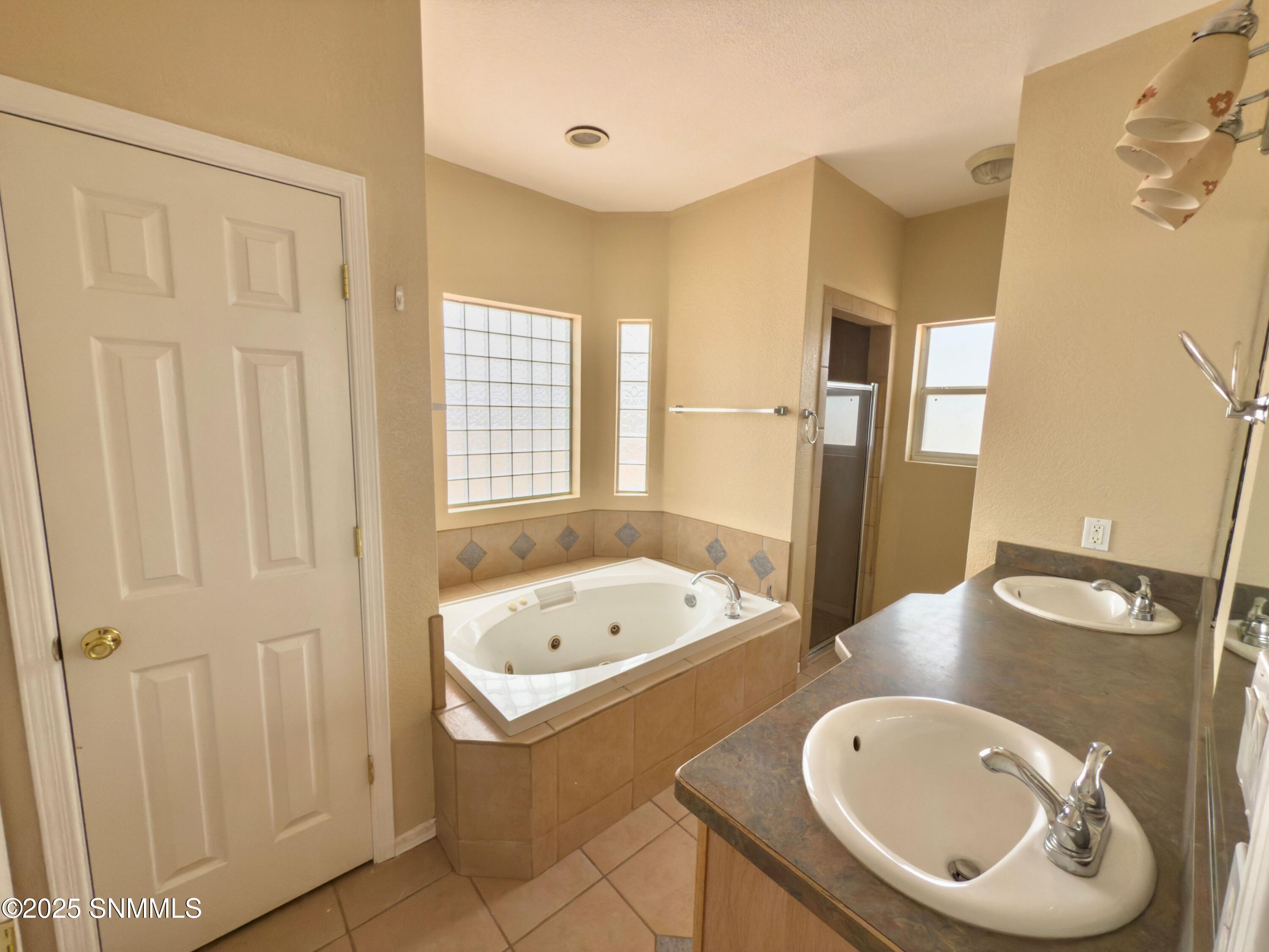 5550 Sweetwater Court Property Photo 15