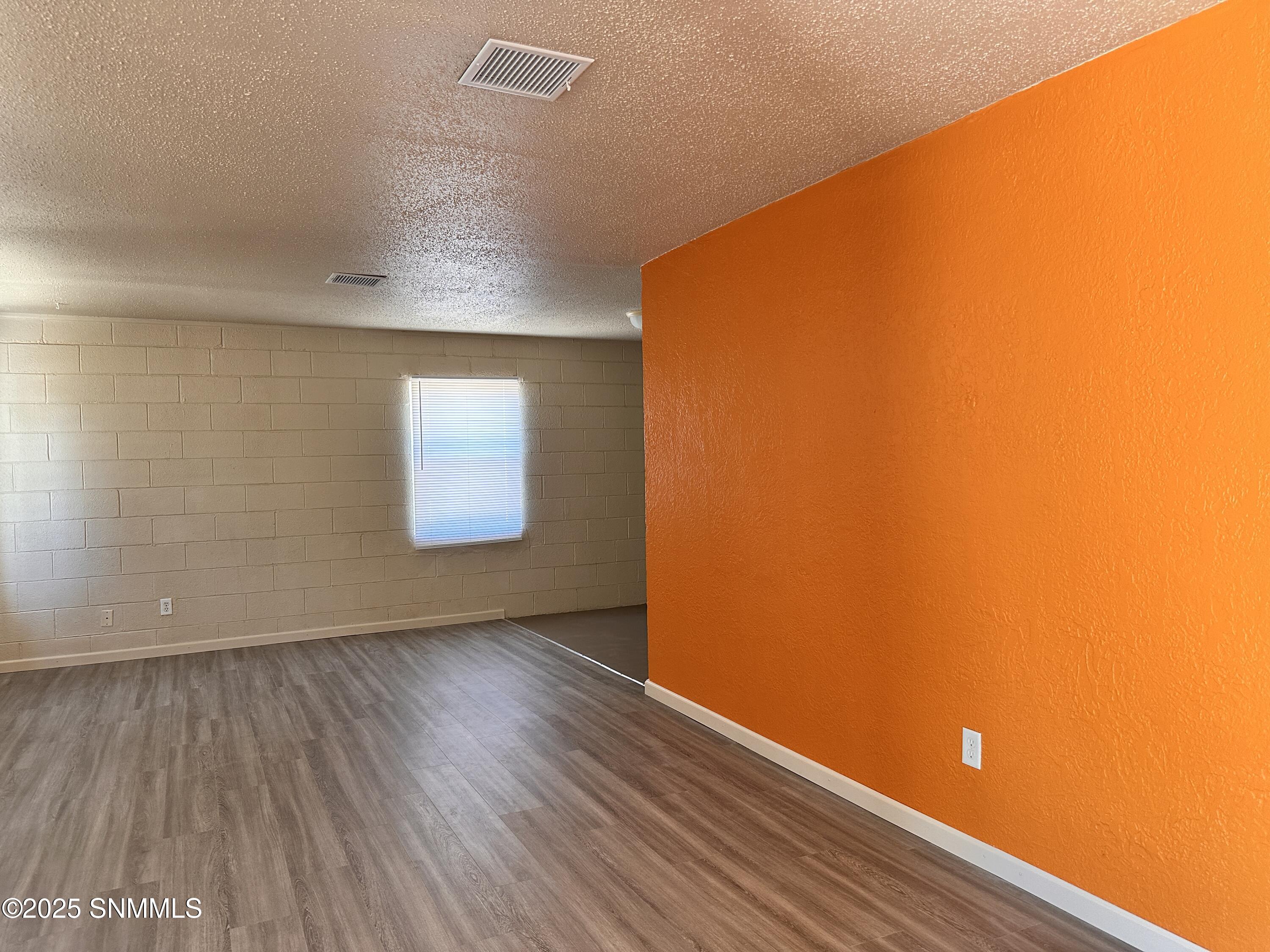 1107 Jett Avenue Property Photo 3