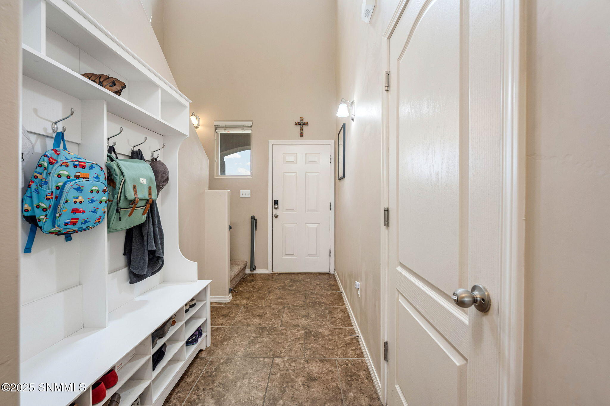 2932 La Union Court Property Photo 6