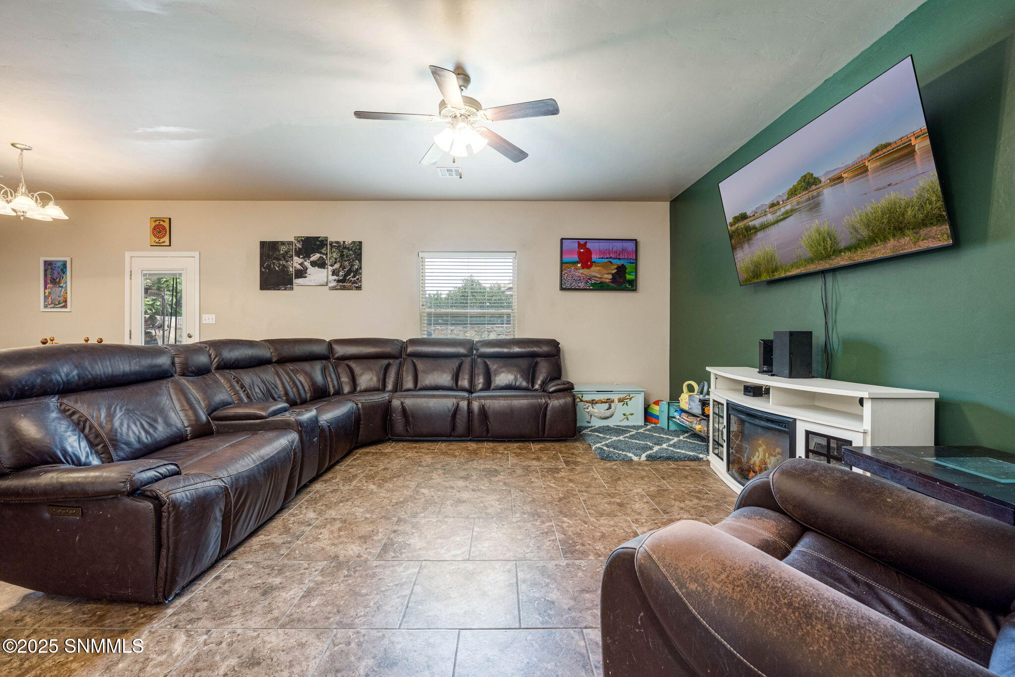 2932 La Union Court Property Photo 7