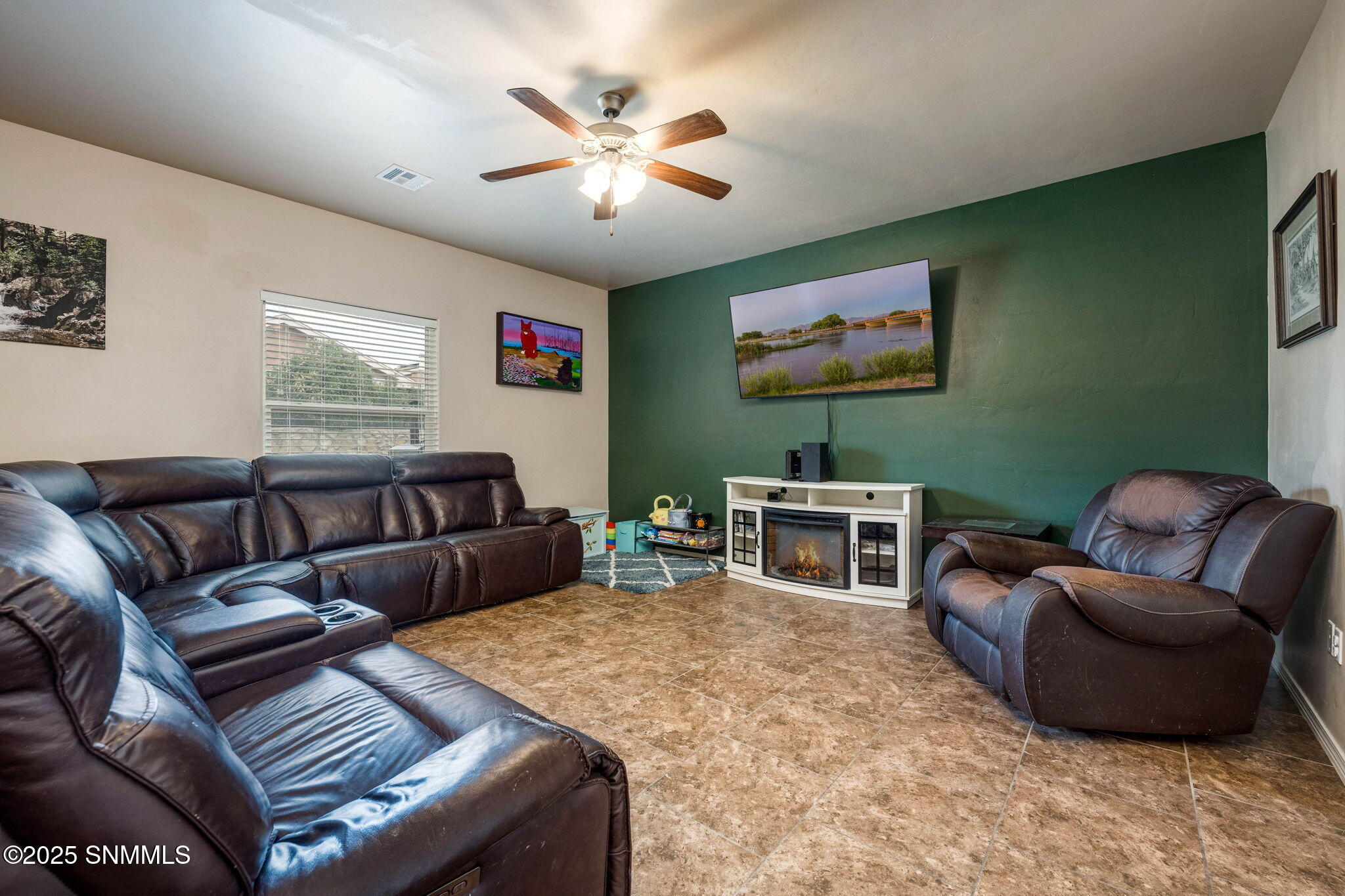 2932 La Union Court Property Photo 8