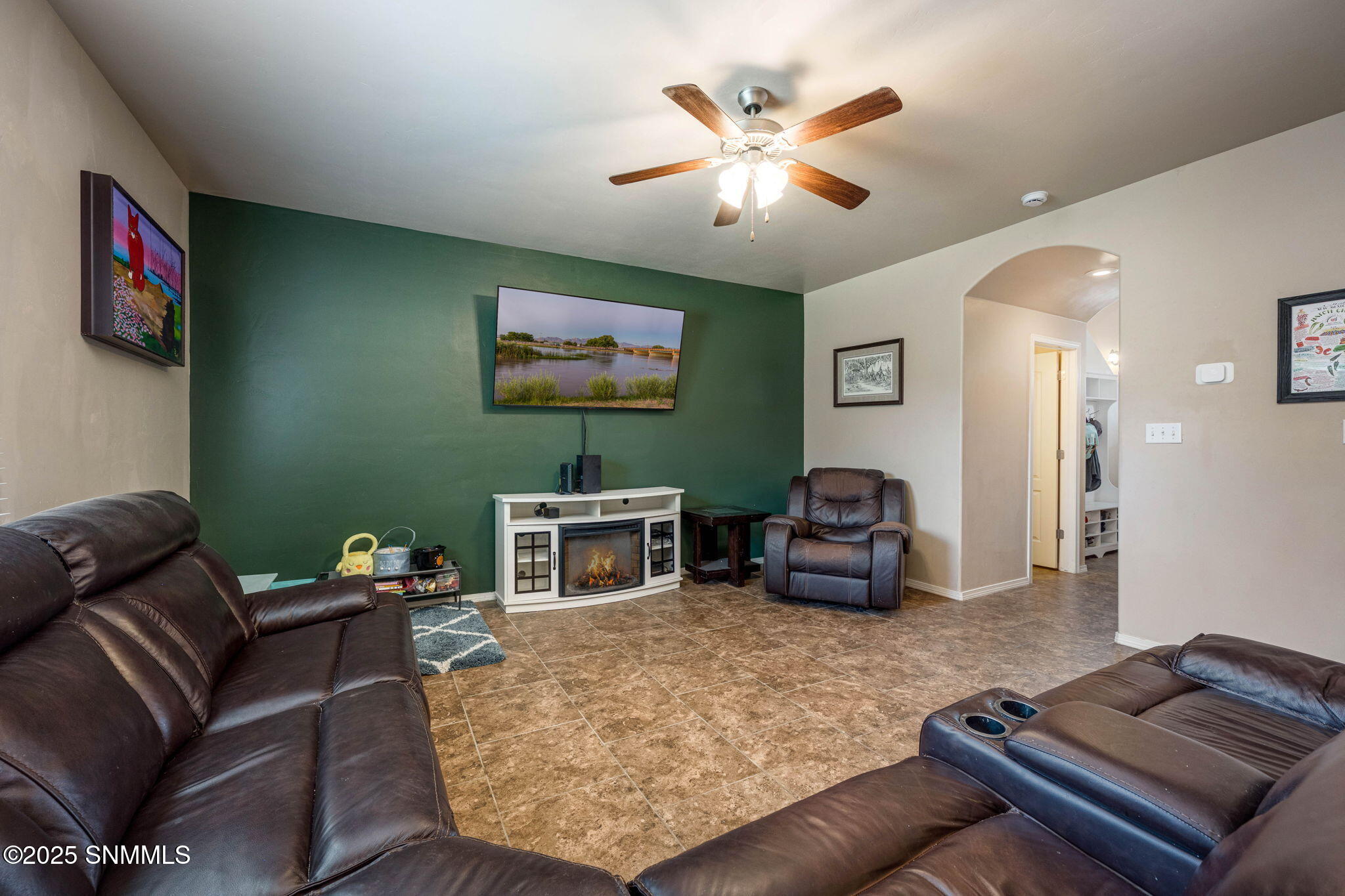 2932 La Union Court Property Photo 9