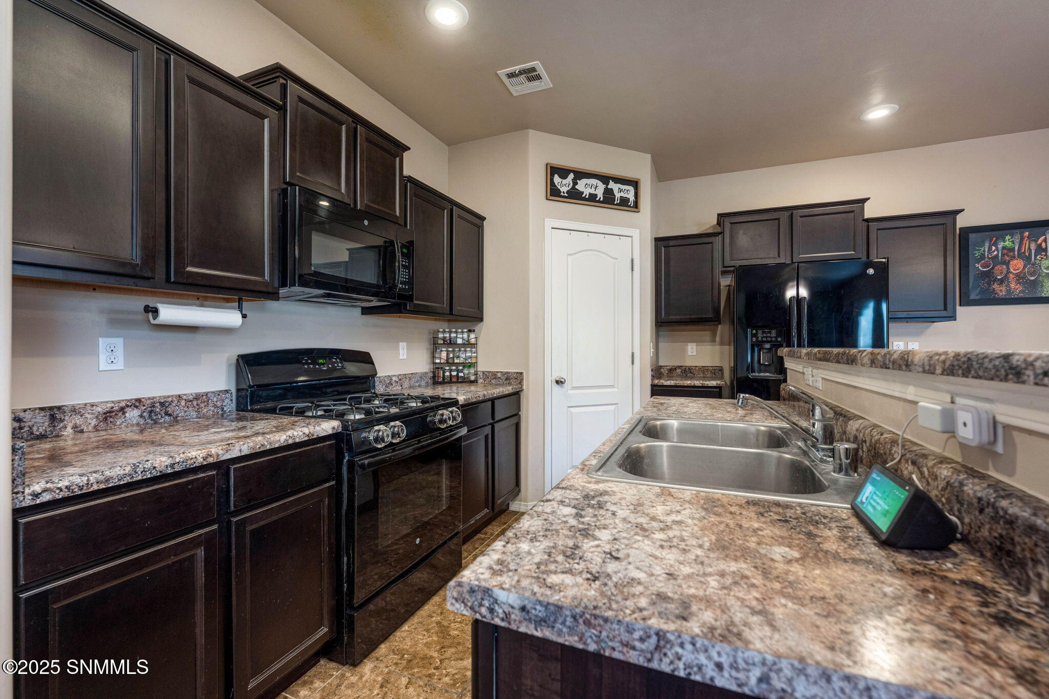 2932 La Union Court Property Photo 11