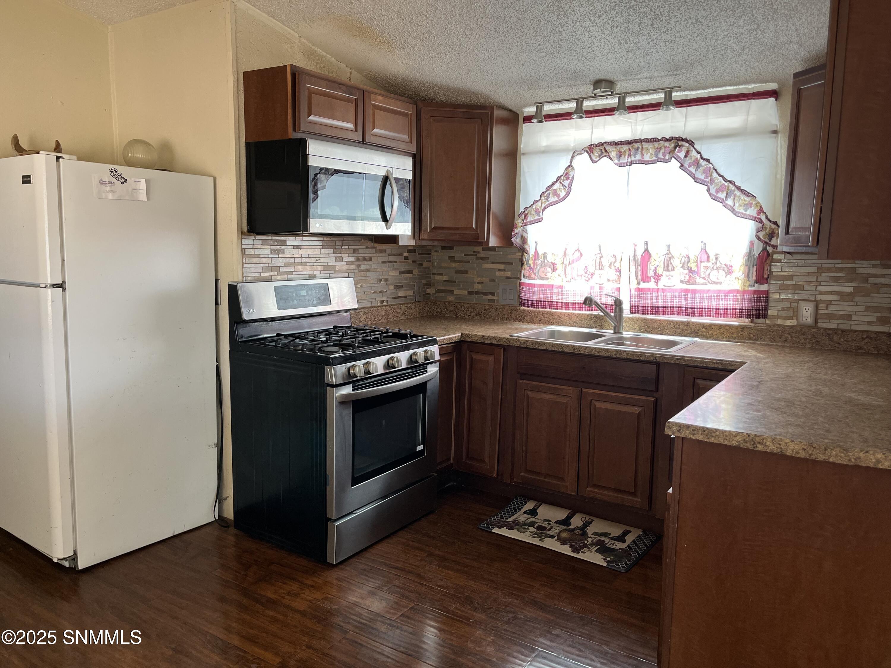 5085 Buttonwillow Ct Place Property Photo 12