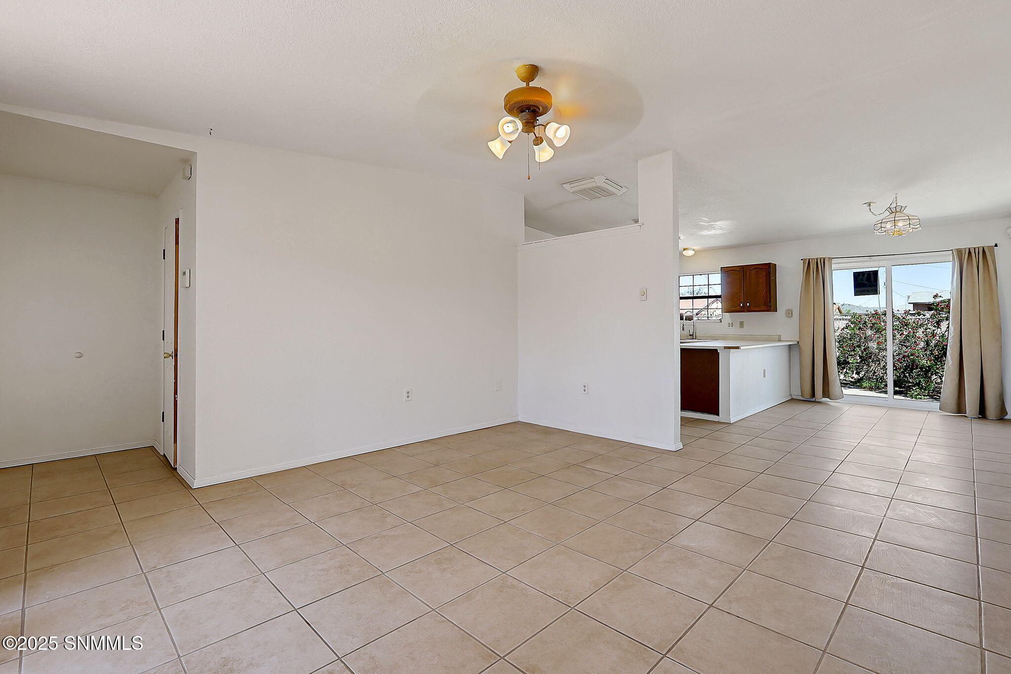 1311 Desert Dawn Drive Property Photo 13