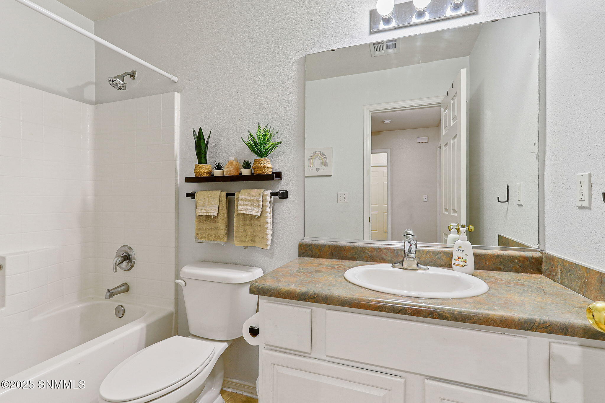 4387 Kingston Road Property Photo 36