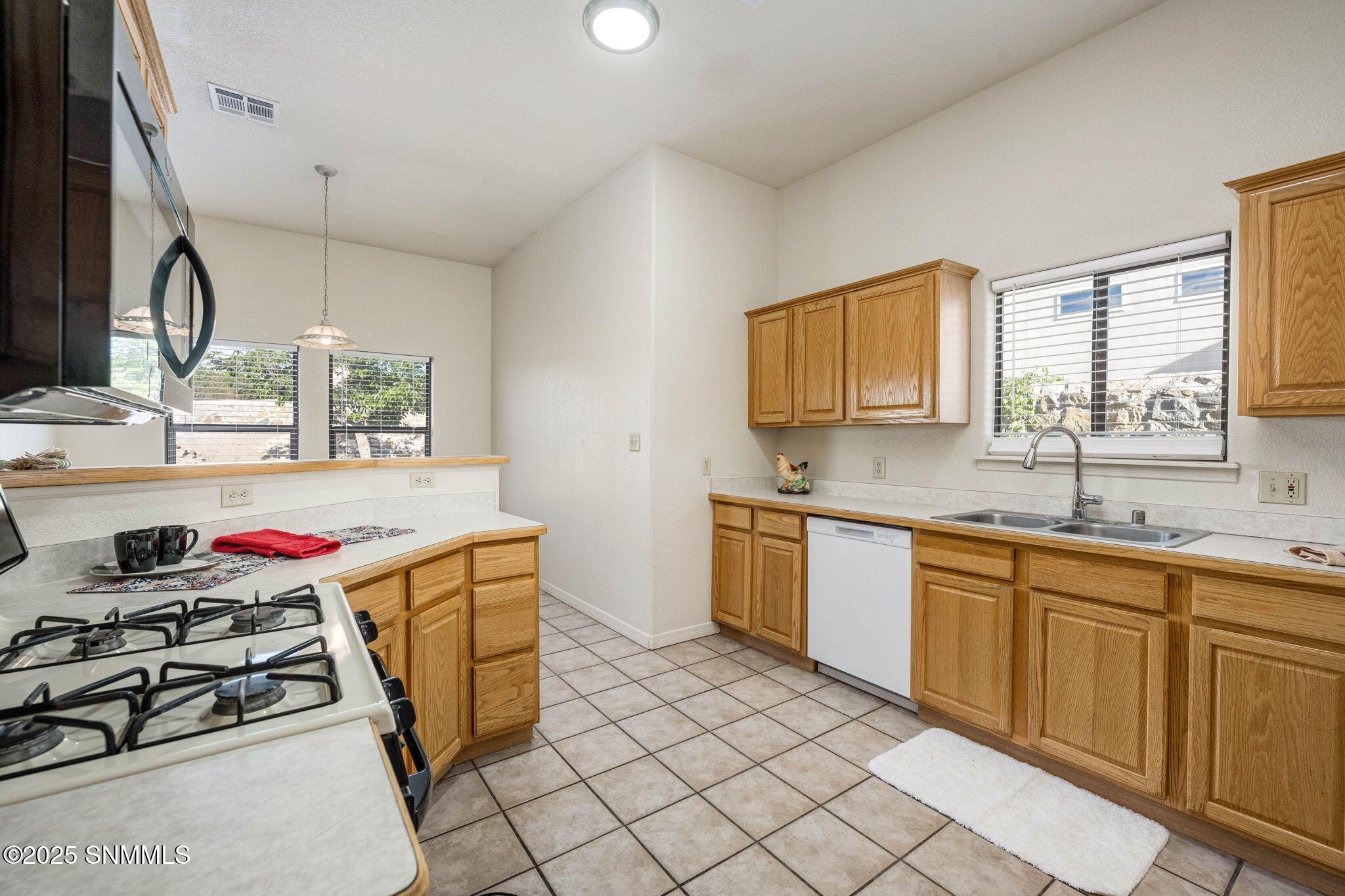 3398 Chimney Rock Road Property Photo 12