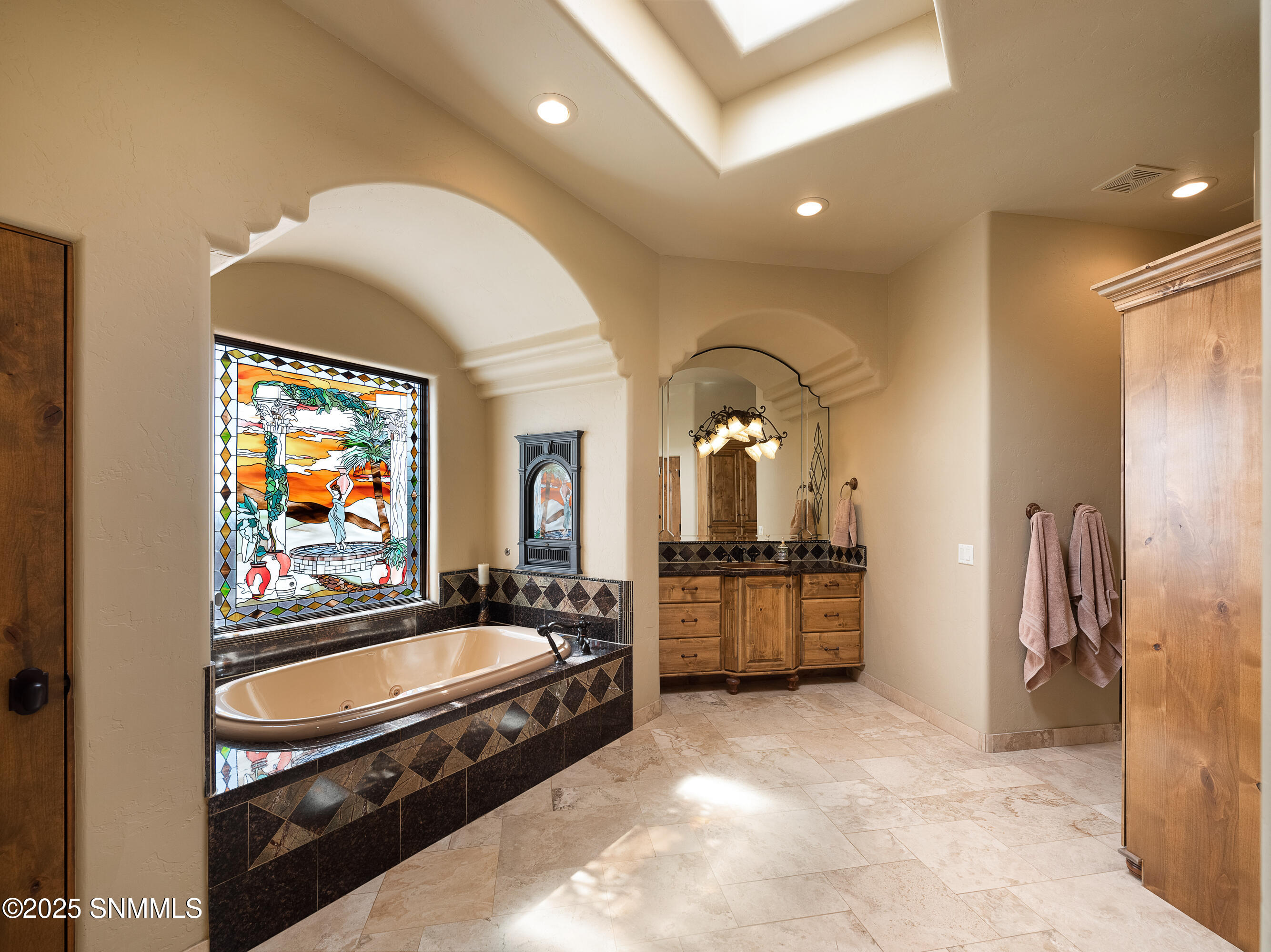 5117 Silver King Road Property Photo 8
