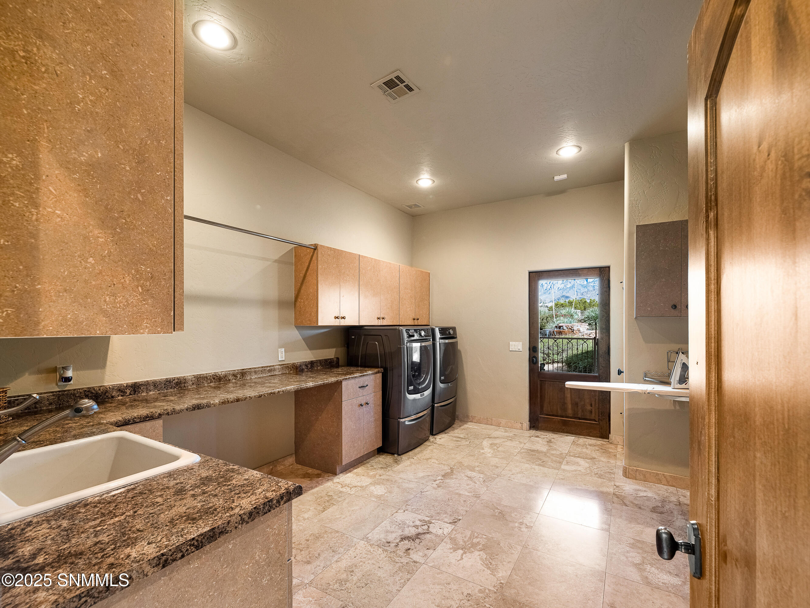 5117 Silver King Road Property Photo 12