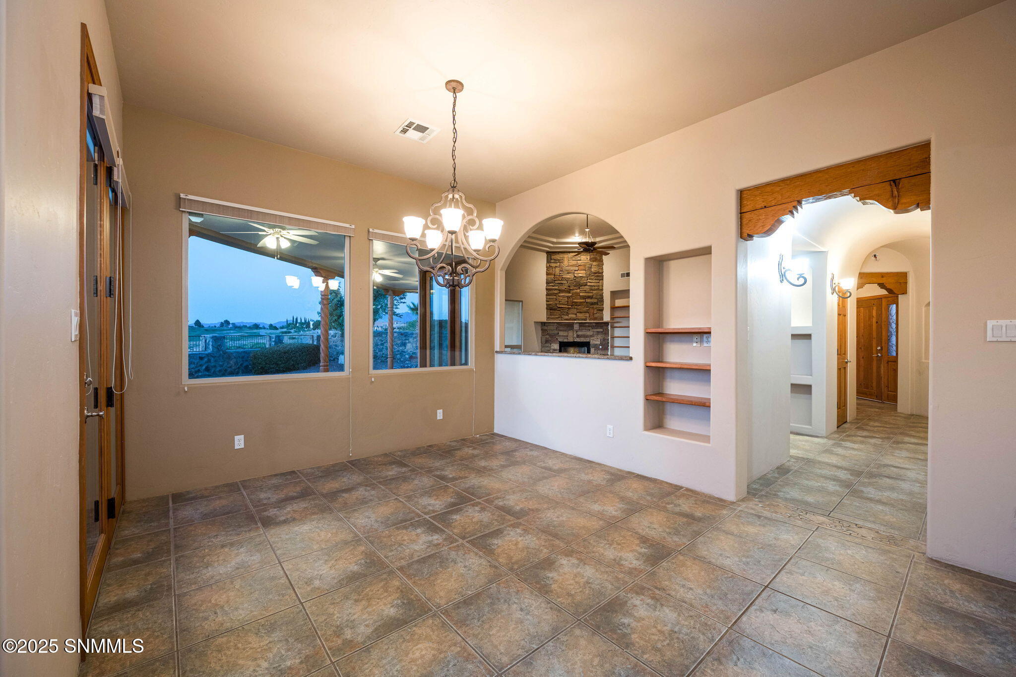 3537 Cave Creek Manor Property Photo 14