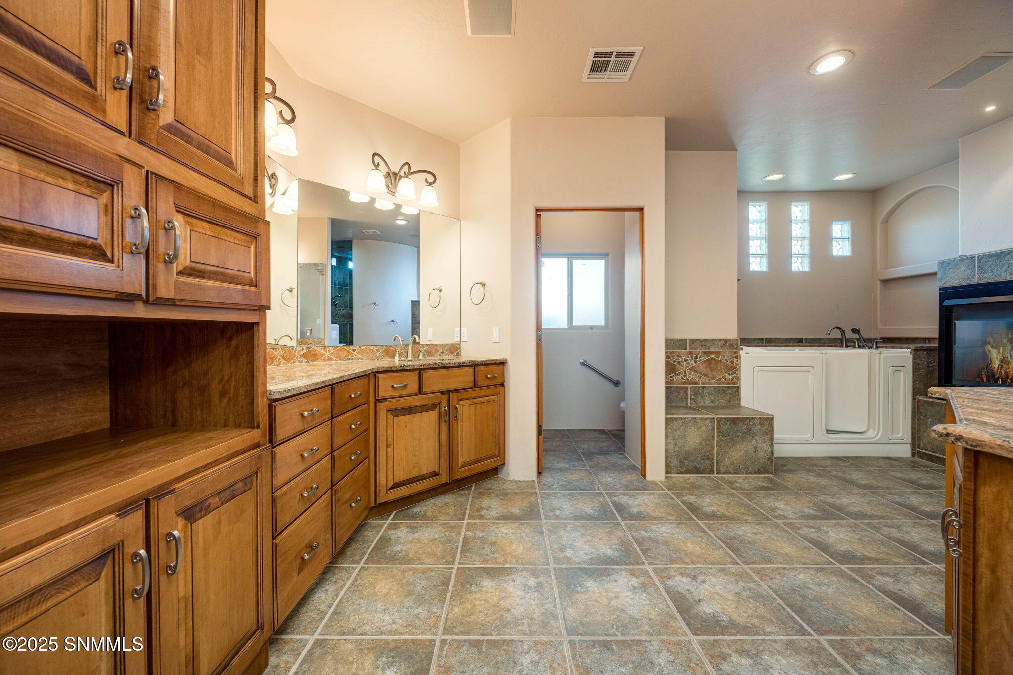 3537 Cave Creek Manor Property Photo 34