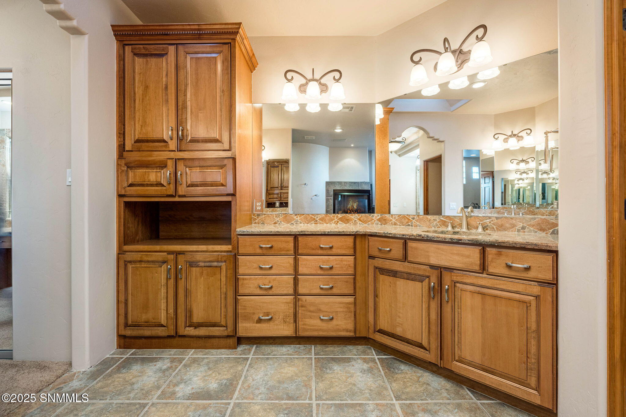 3537 Cave Creek Manor Property Photo 35