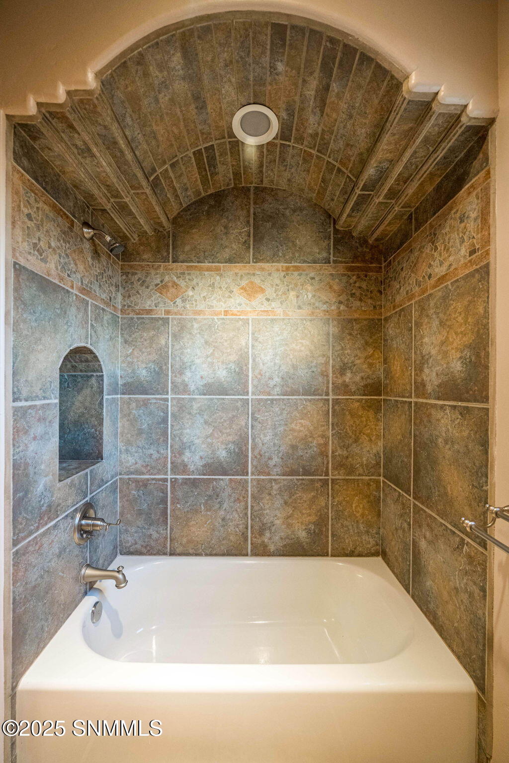 3537 Cave Creek Manor Property Photo 46