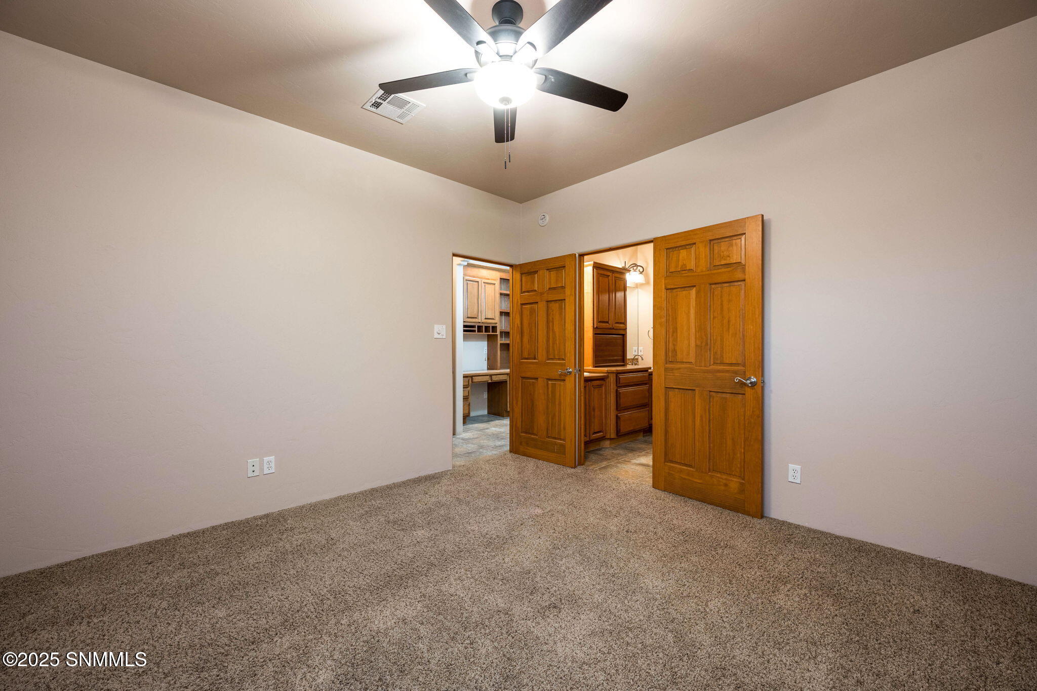 3537 Cave Creek Manor Property Photo 48