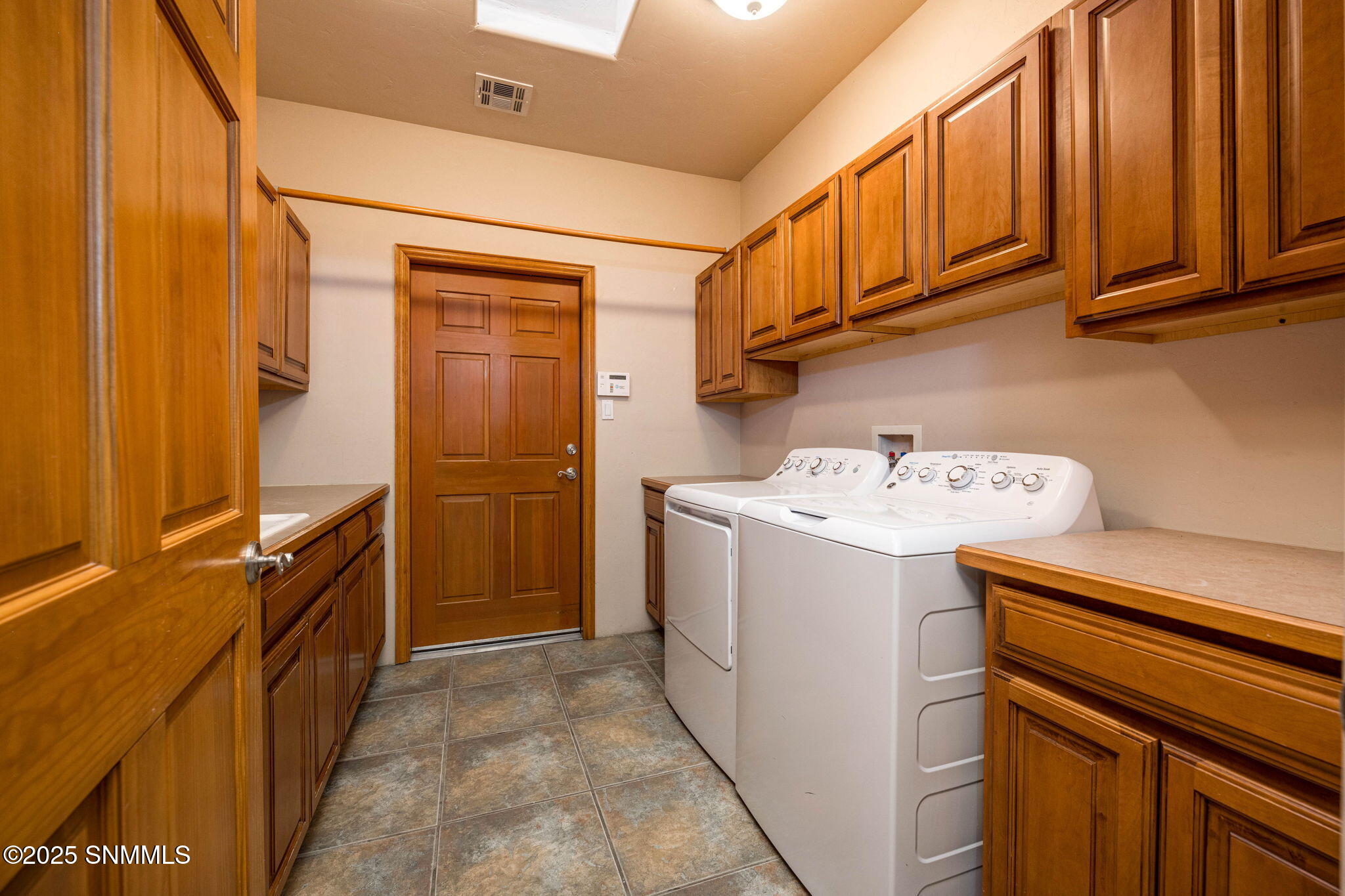 3537 Cave Creek Manor Property Photo 51