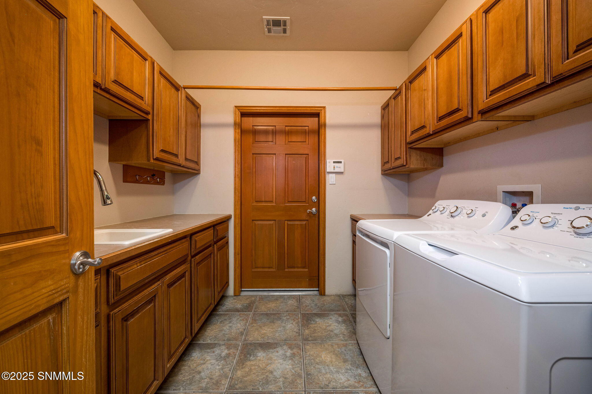 3537 Cave Creek Manor Property Photo 52