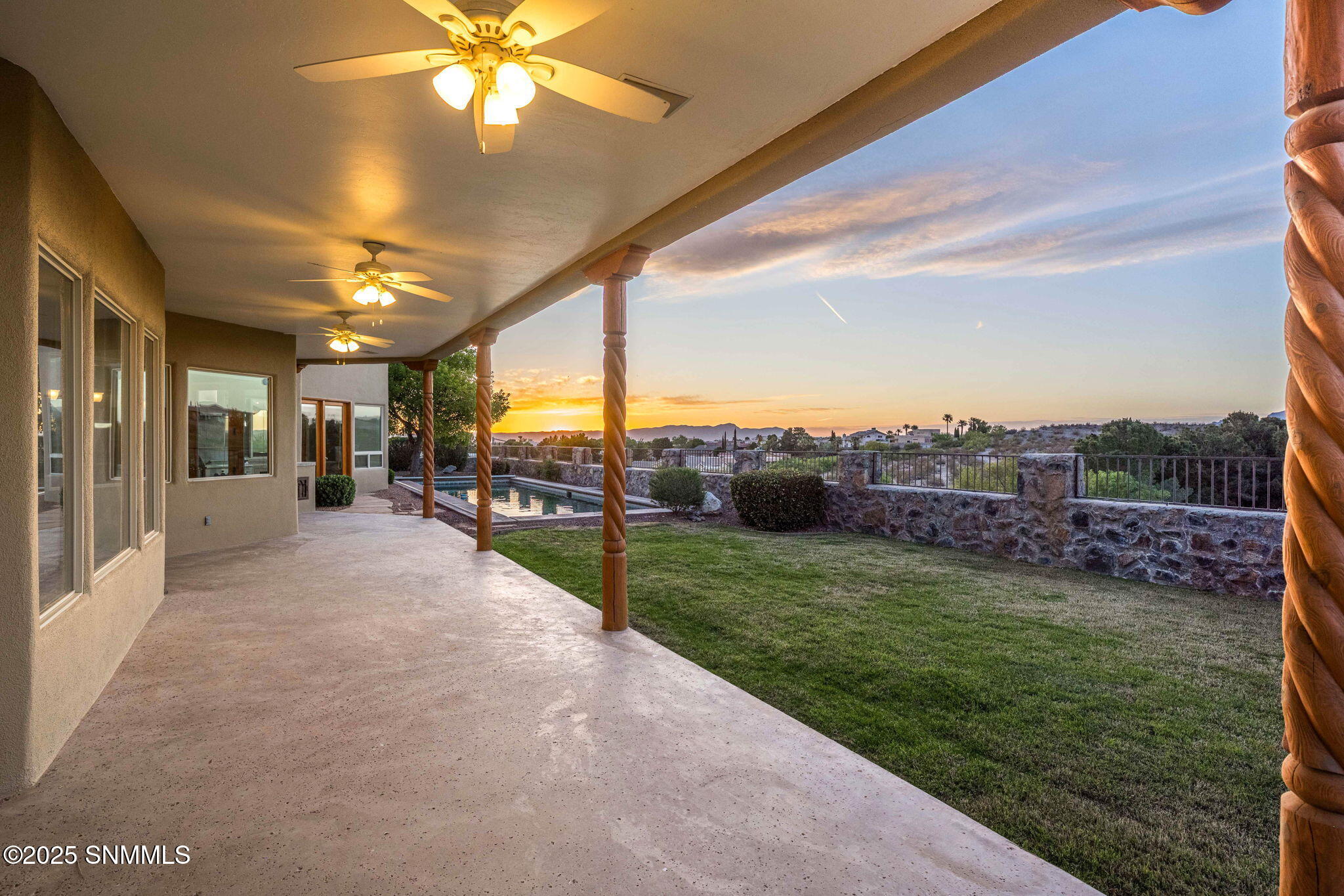 3537 Cave Creek Manor Property Photo 66