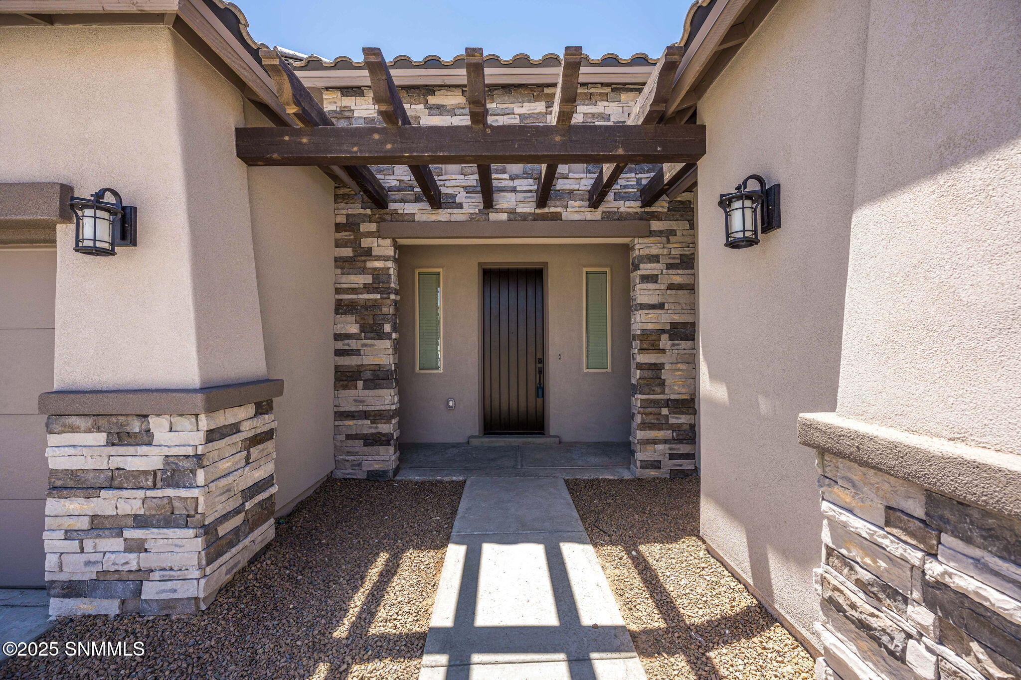 3850 Royal View Street Property Photo 2
