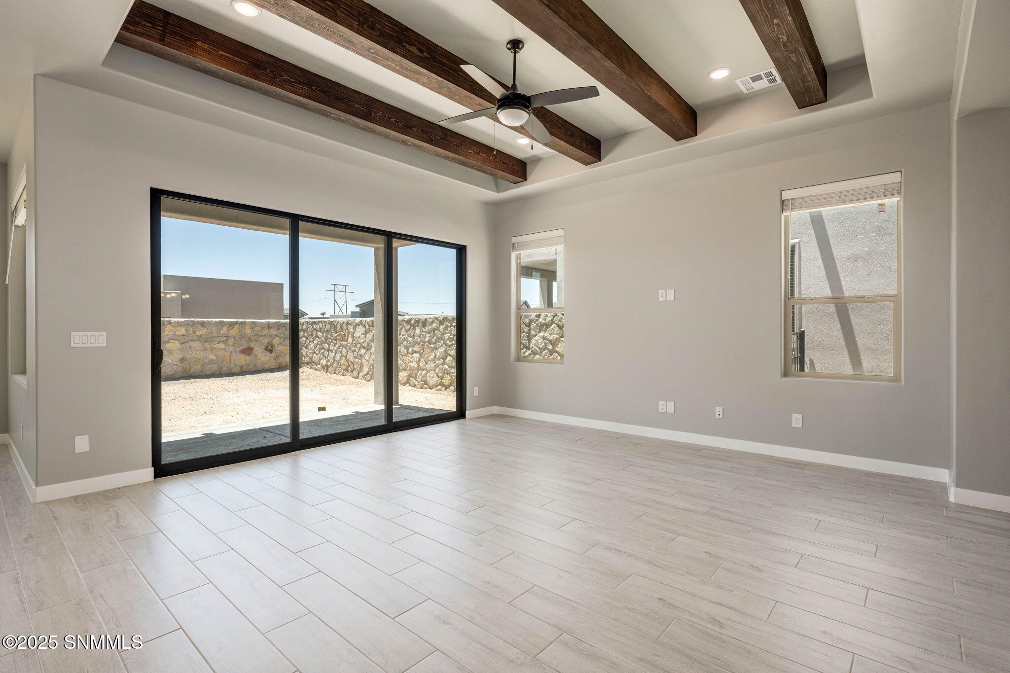 3850 Royal View Street Property Photo 11