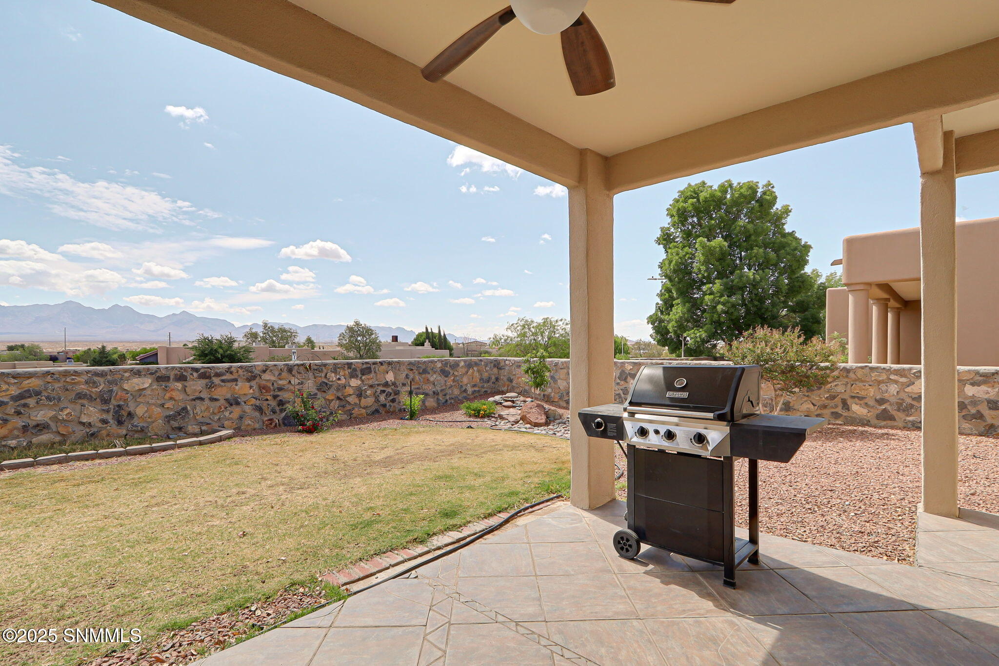 1906 Coyote Ridge Drive Property Photo 8